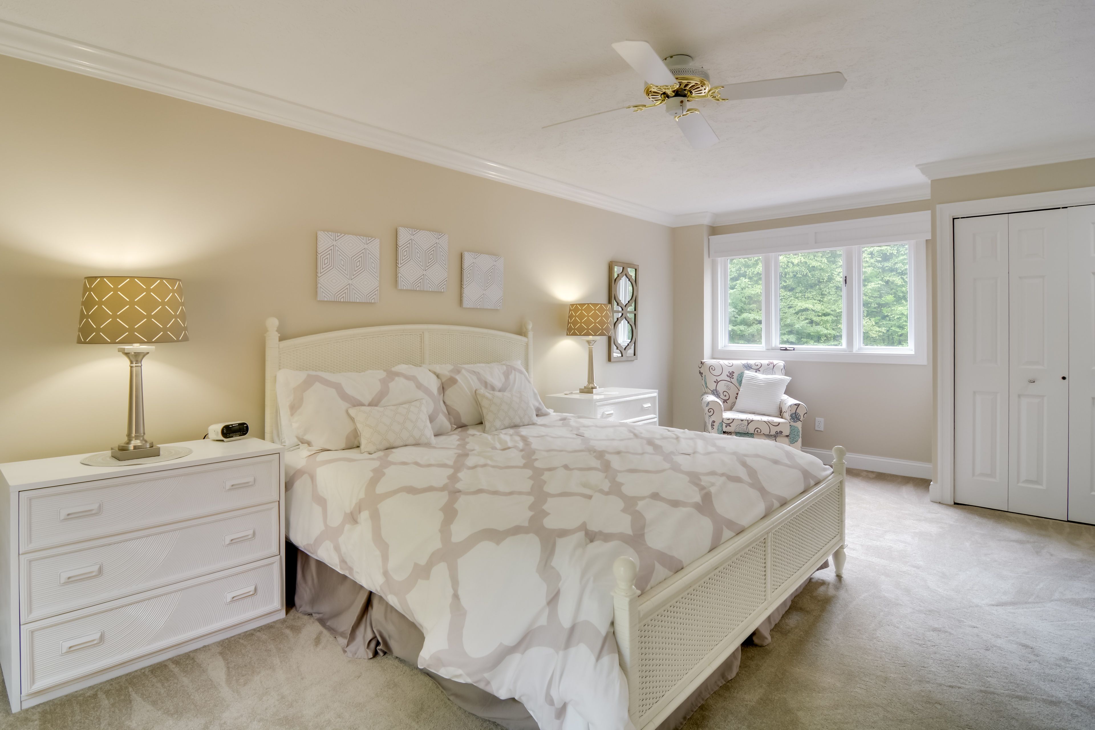 Bedroom 1 | King Bed