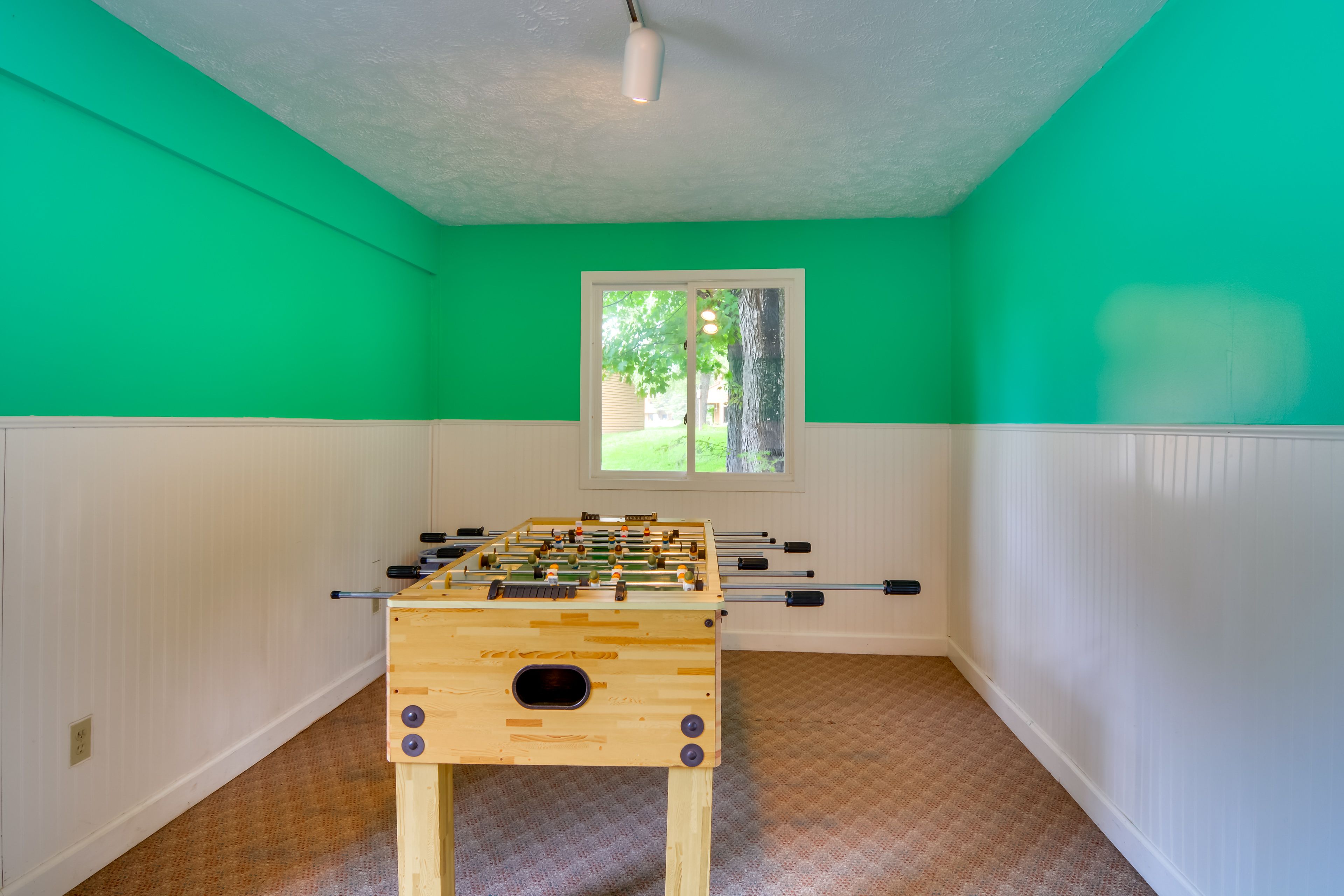 Community Amenities | Game Room