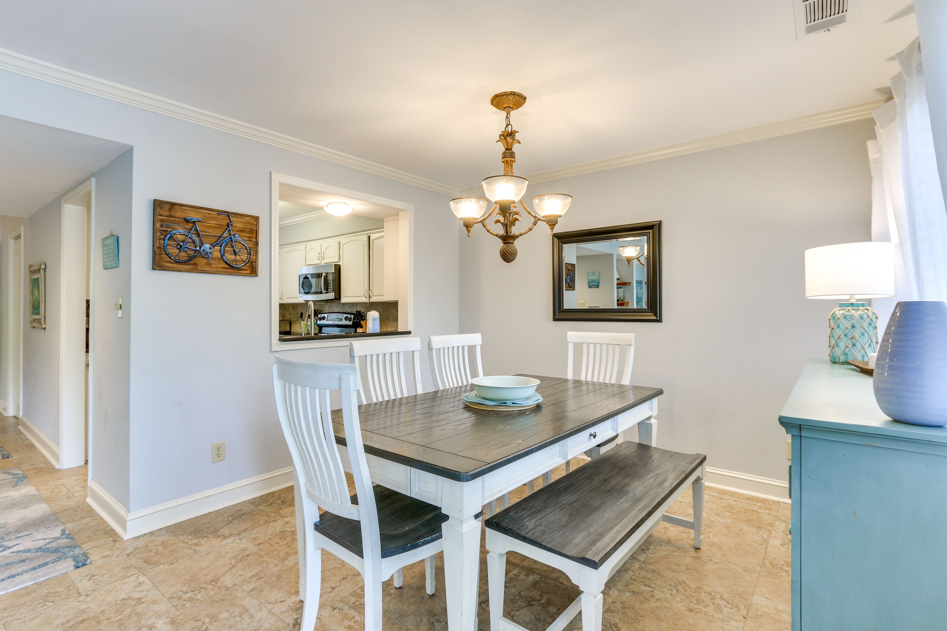 Dining Table | Dishware & Flatware Provided