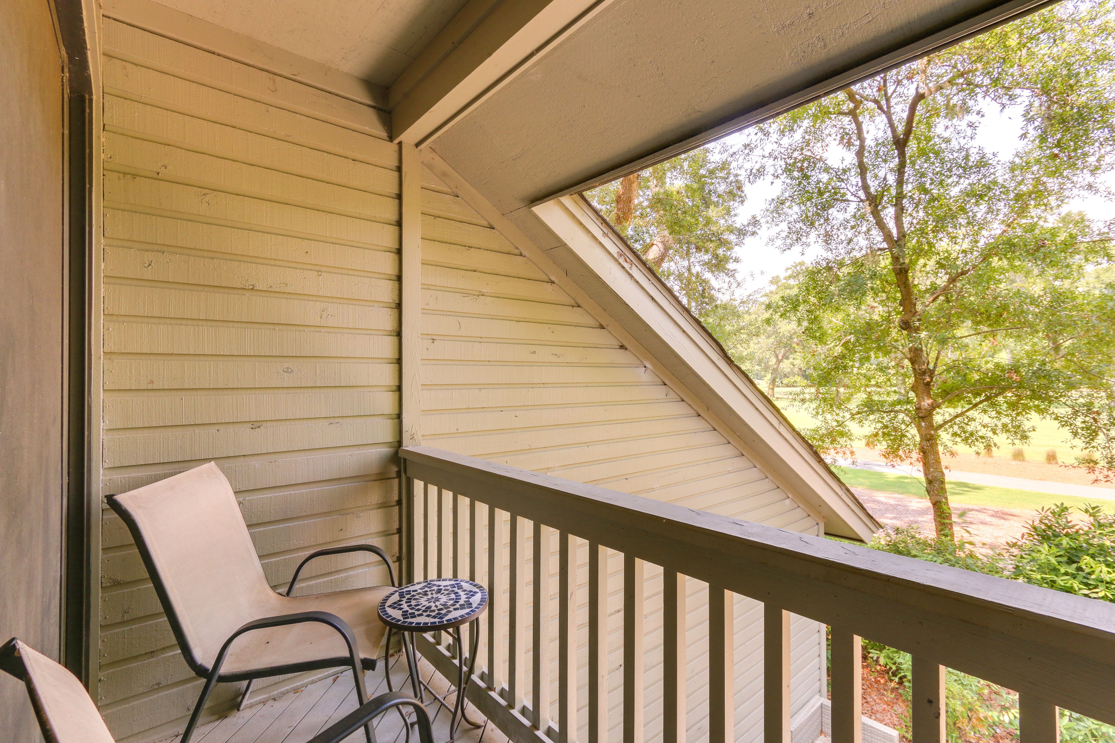 Balcony | Golf Course Views
