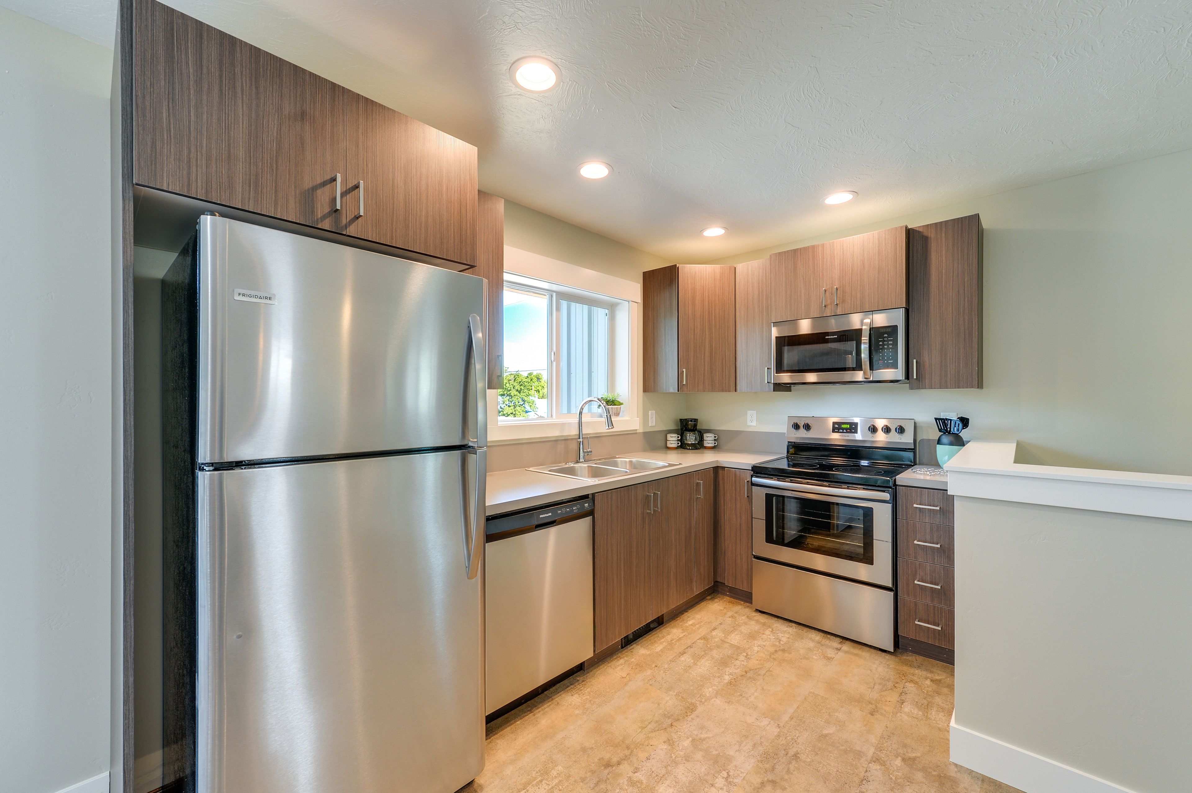 Kitchen | Dishwasher | Coffee Maker