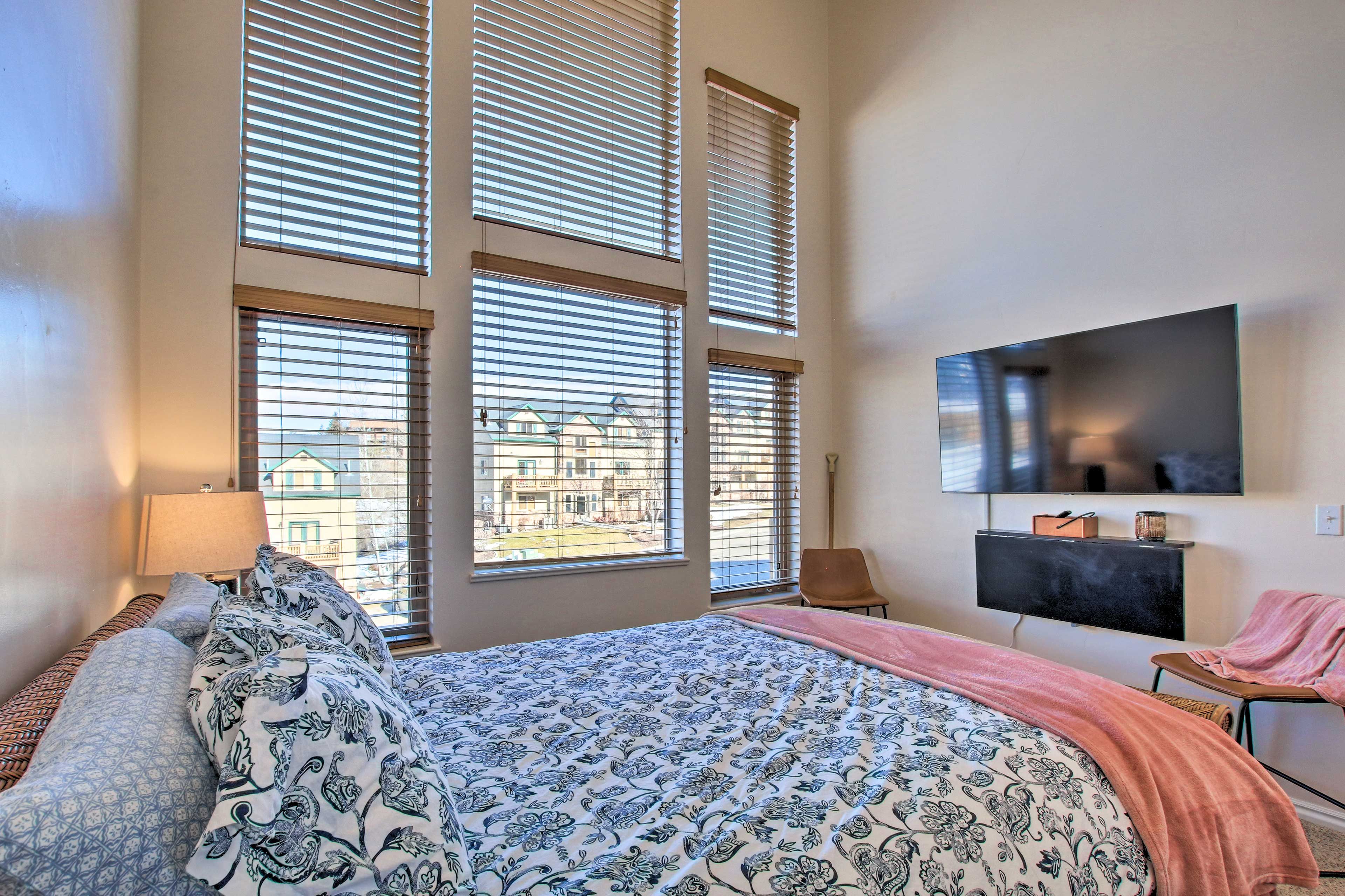 Second On-Site Unit | 1BR | 1BA | 660 Sq Ft | Steps Required