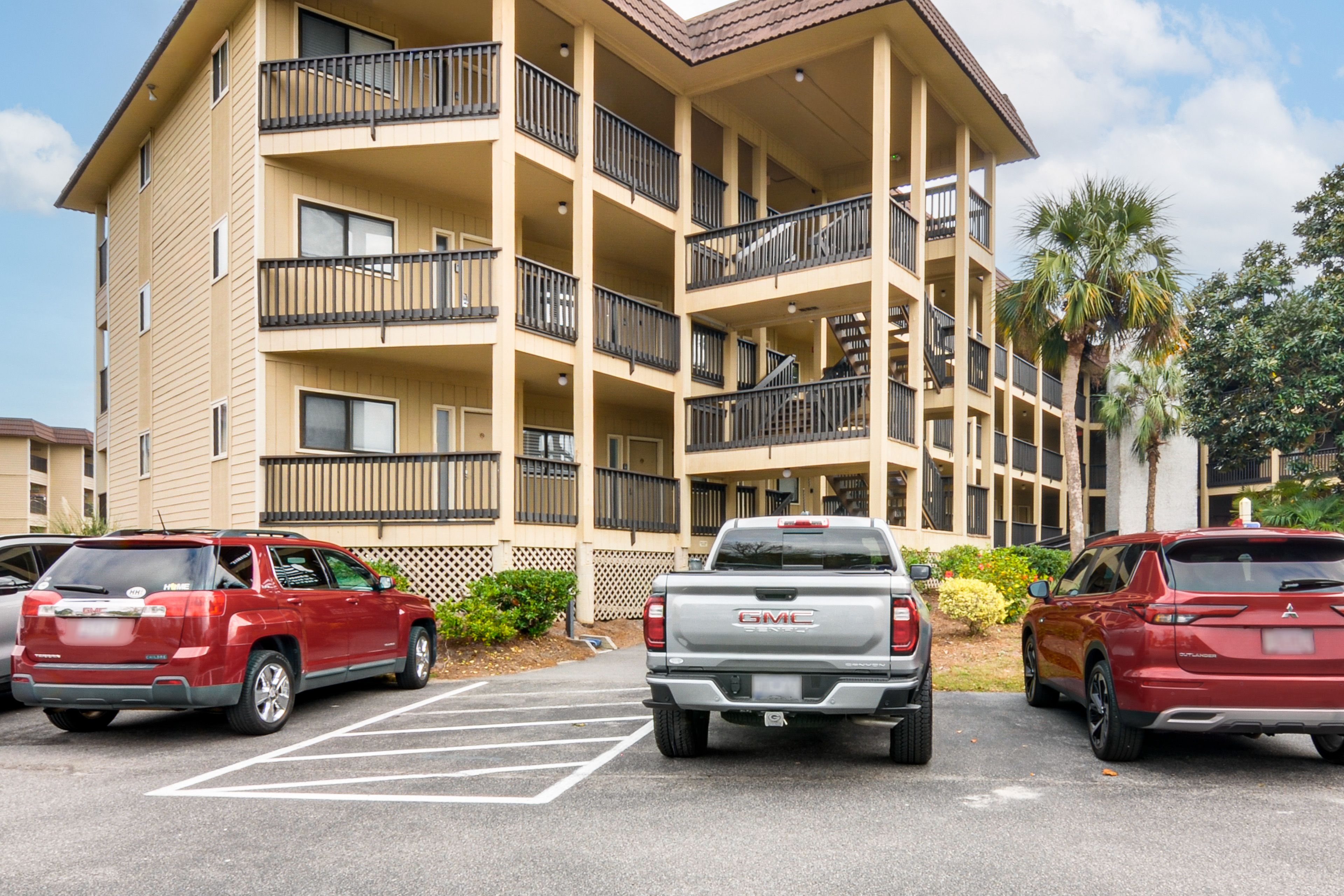 Parking | Community Lot (w/ Fee)