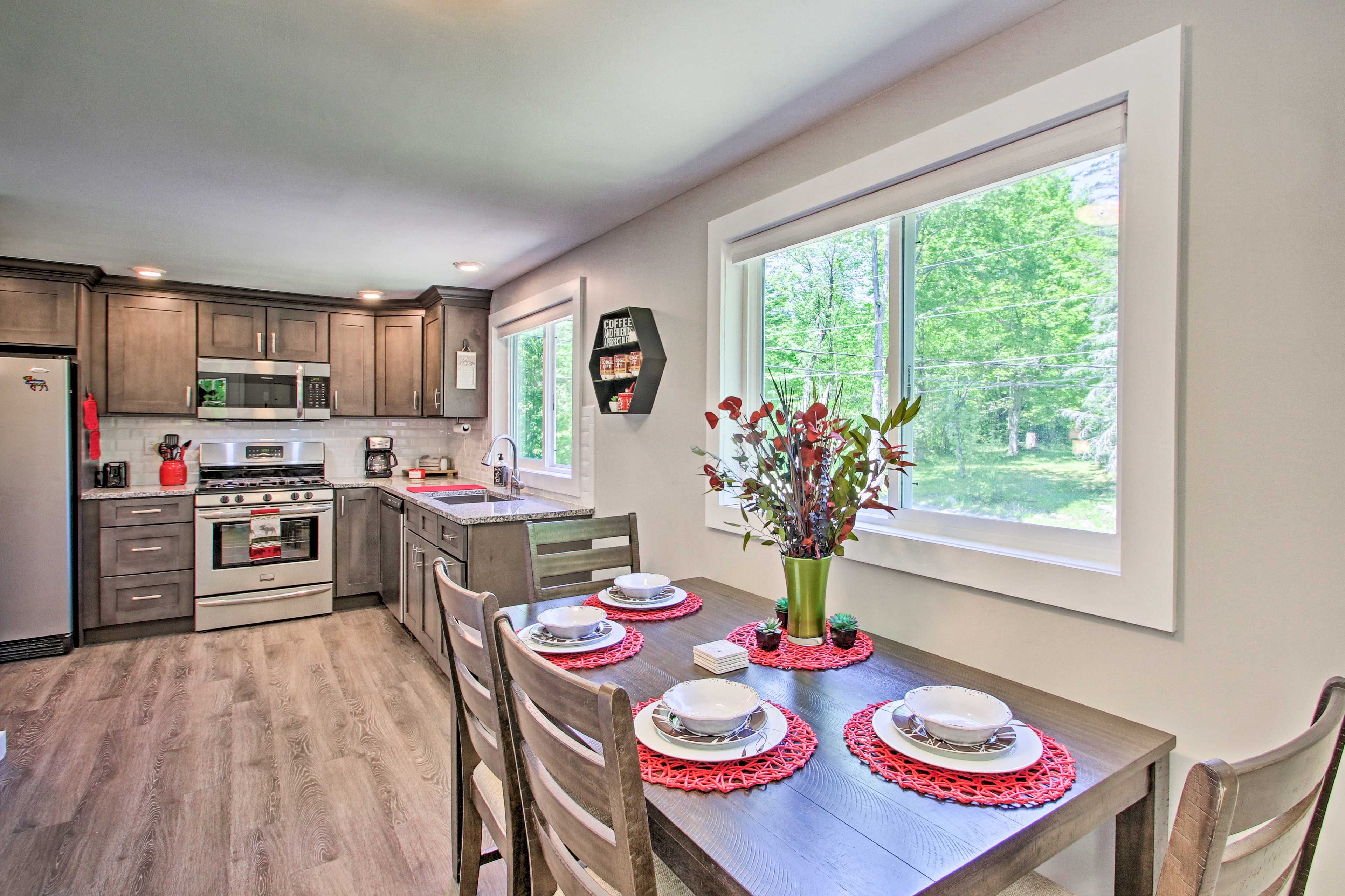 Enjoy home-cooked dishes at the 4-person table.