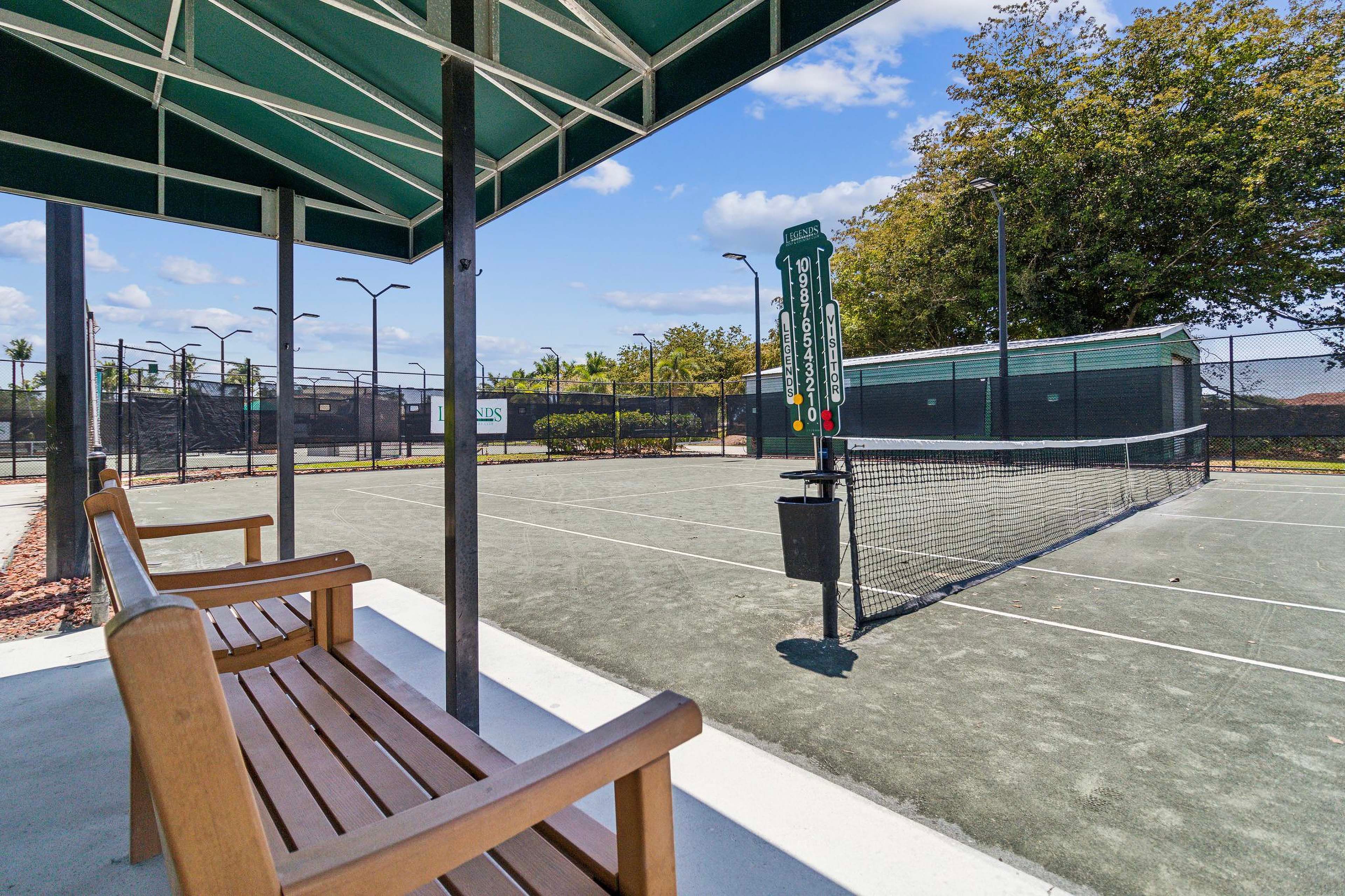 Community Amenities | Tennis Courts