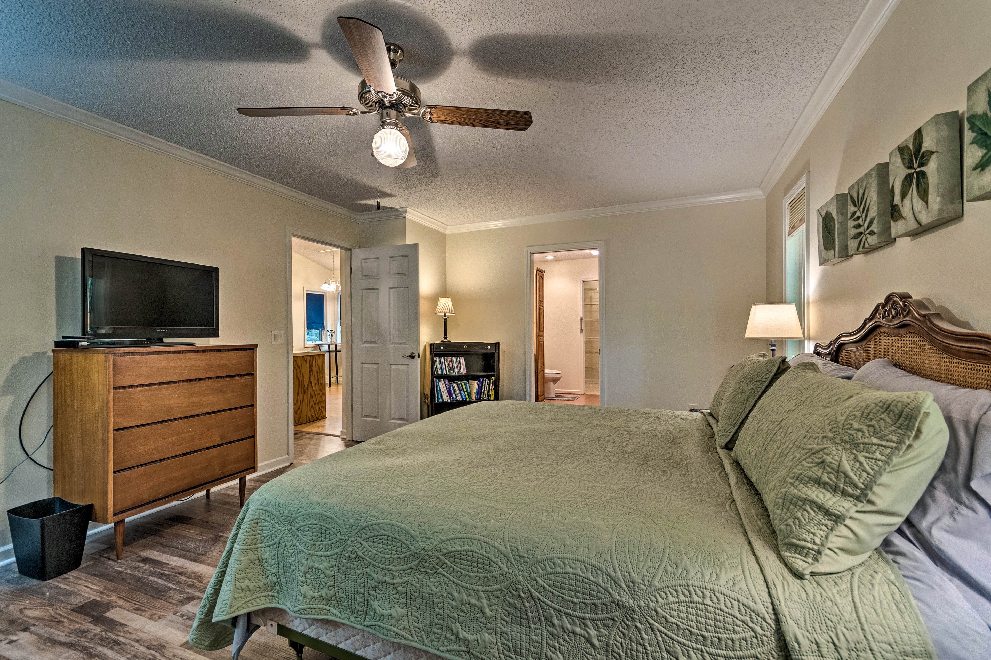 Unwind with a book or doze off to your favorite shows.