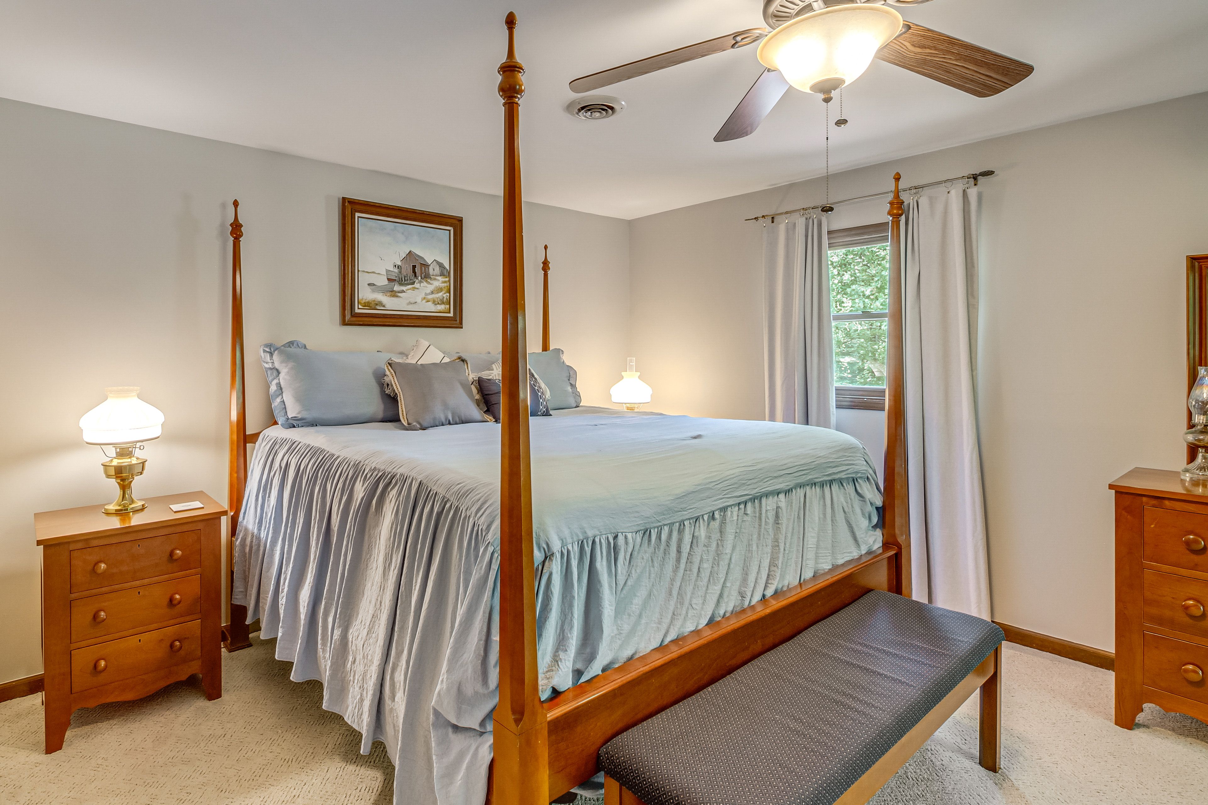 Bedroom 1 | King Bed | Upper Level