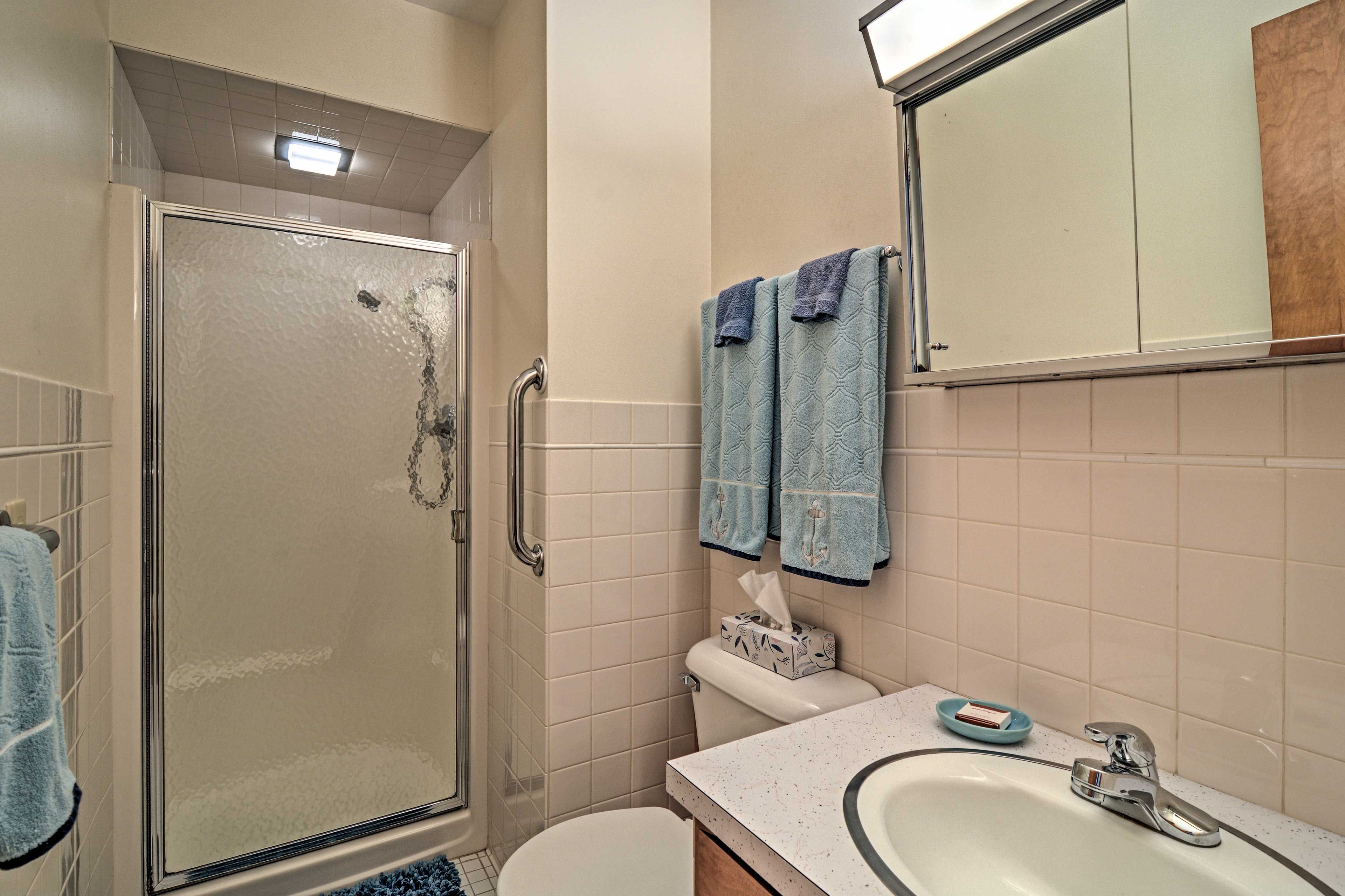 Full Bathroom