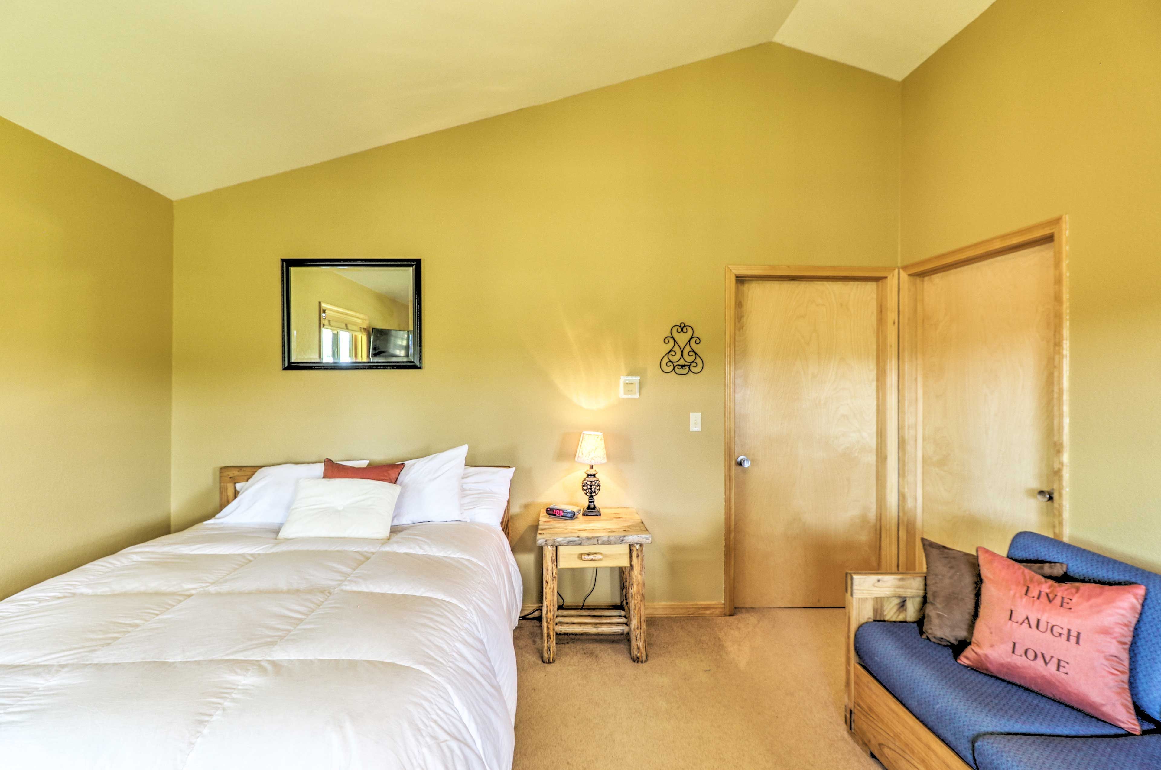 The front studio has a full-sized bed for 2 guests.