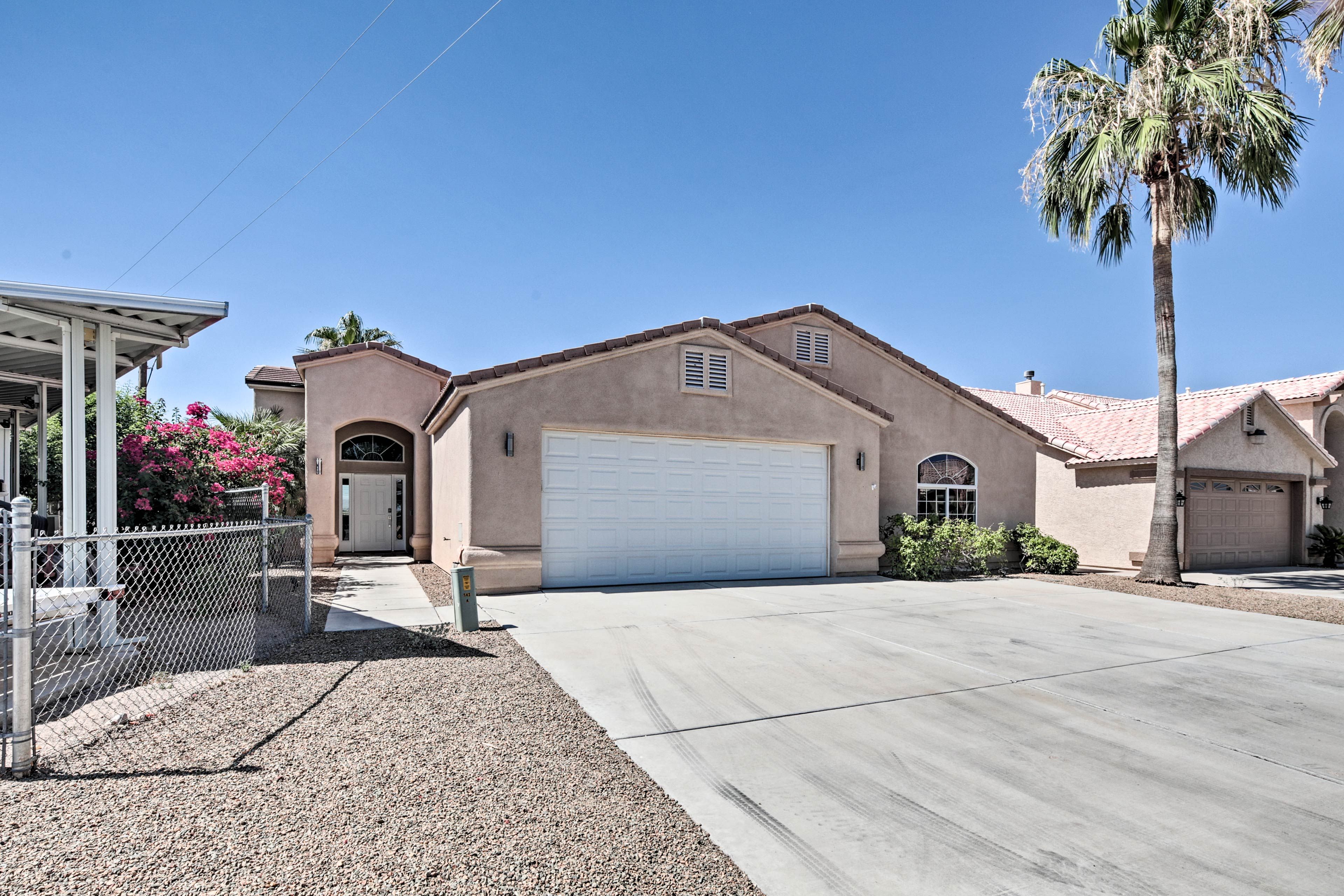Parking | Driveway (3 Vehicles) | Street Parking
