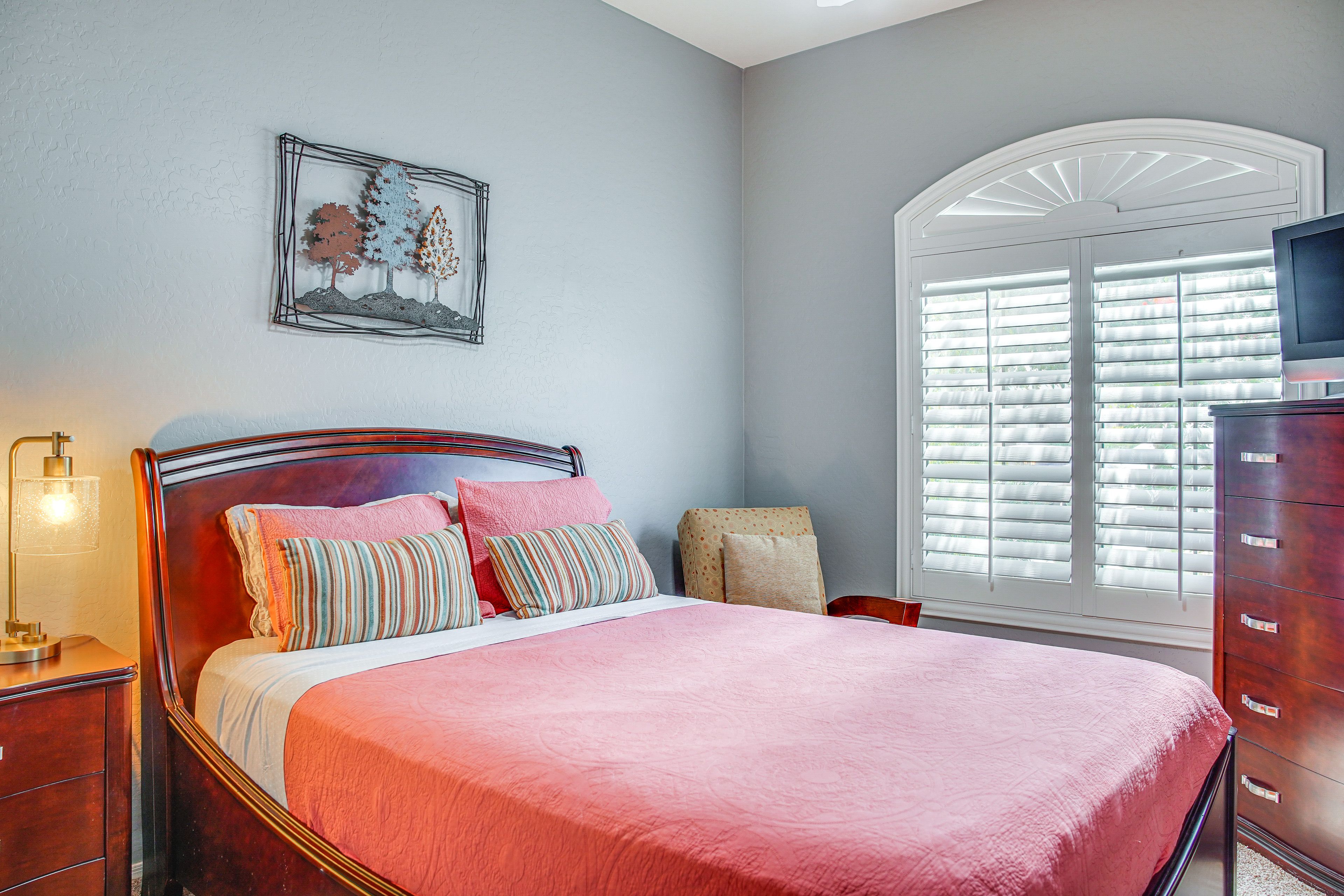 Bedroom 2 | Queen Bed