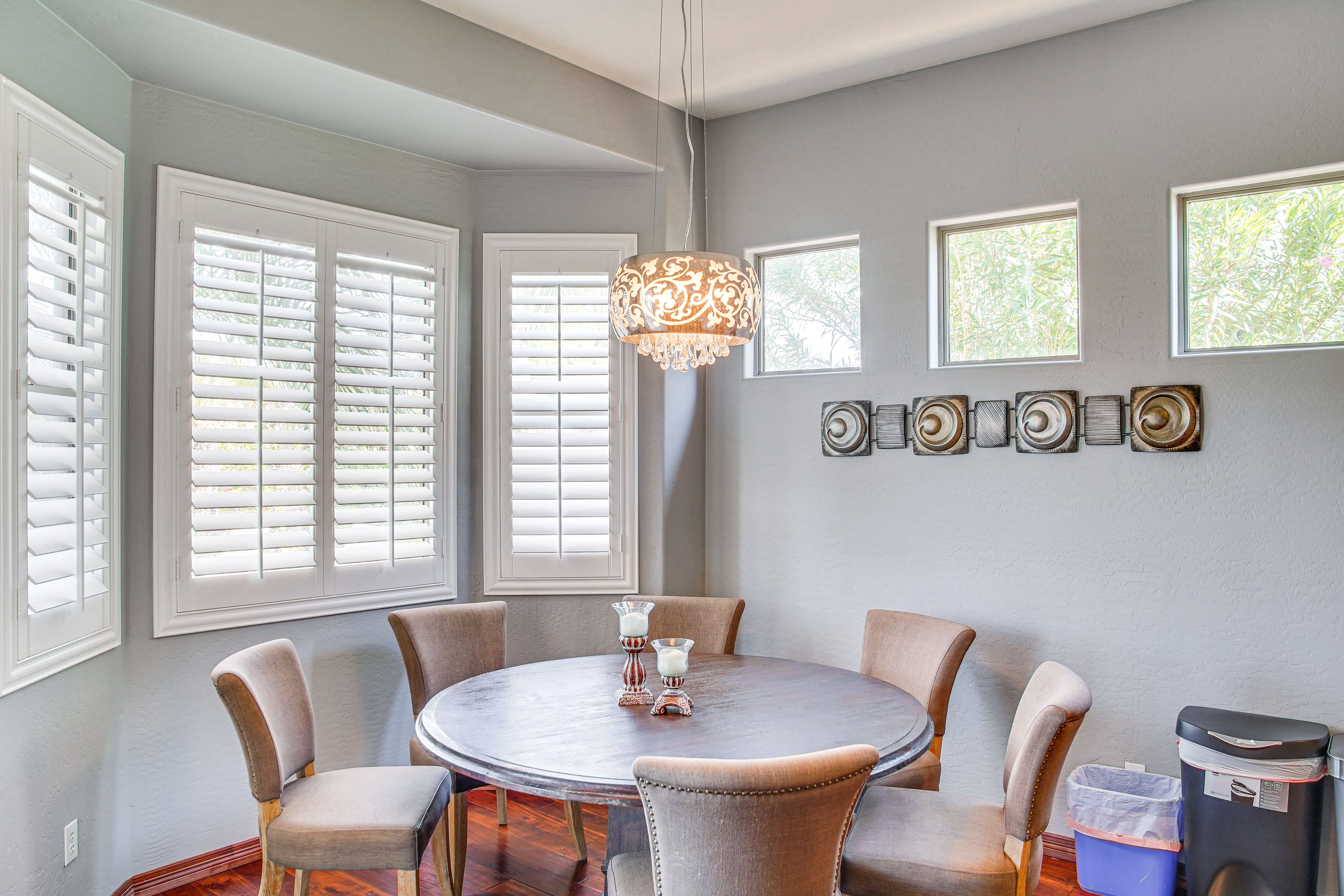 Dining Space | Dishware/Flatware