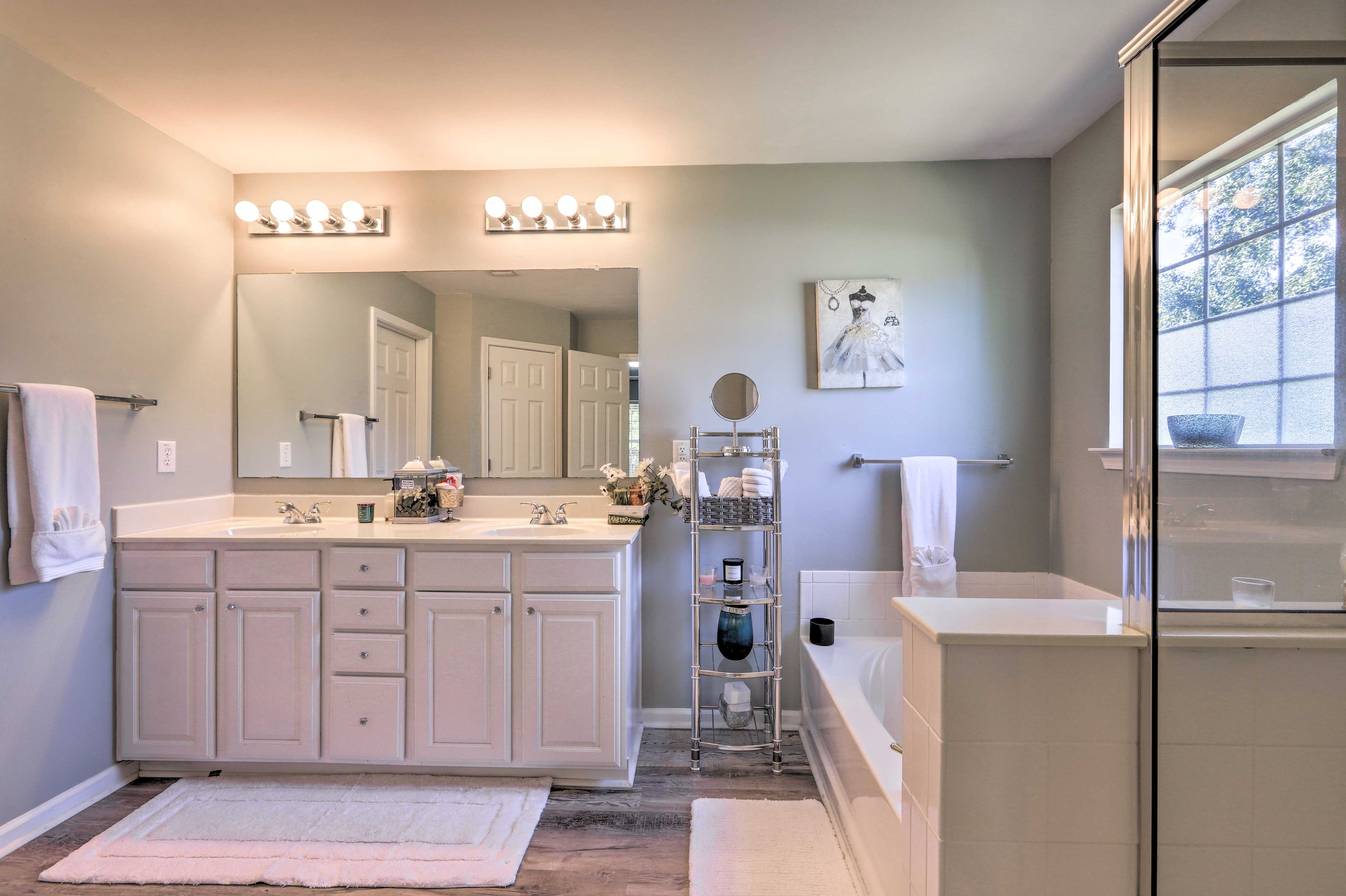 En-Suite Bathroom | Complimentary Toiletries