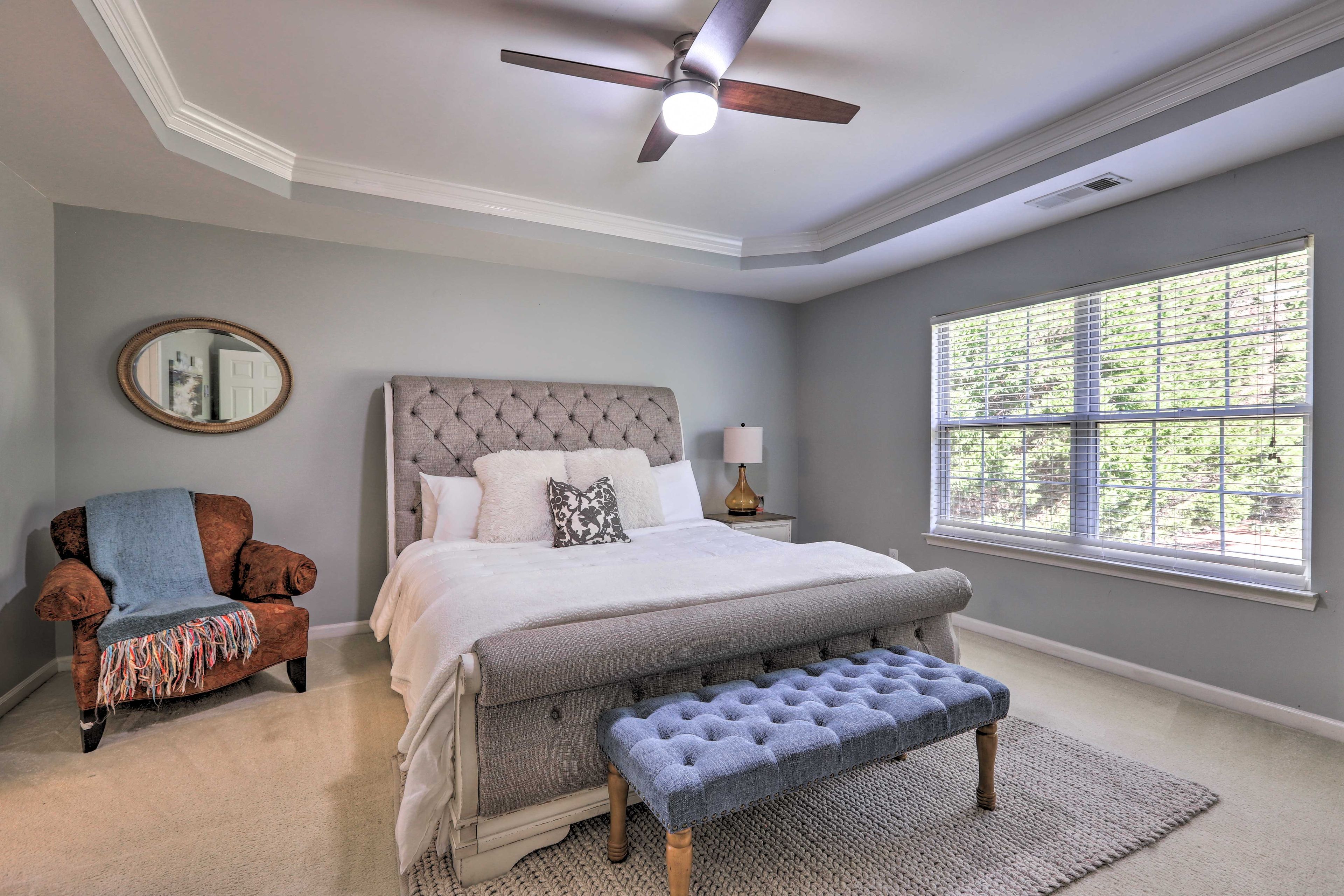 Bedroom 1 | King Bed
