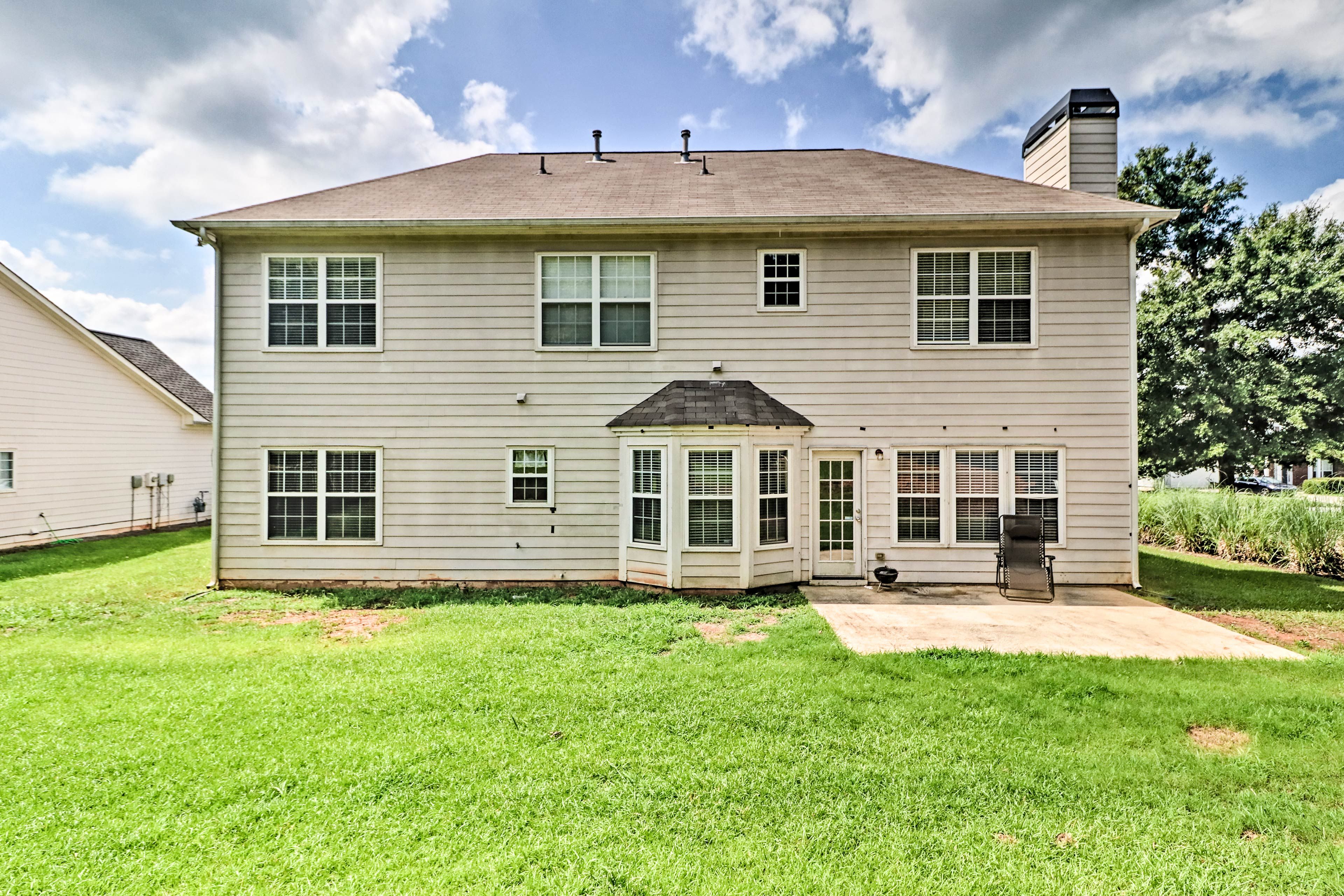 Backyard | Pet Friendly w/ Fee