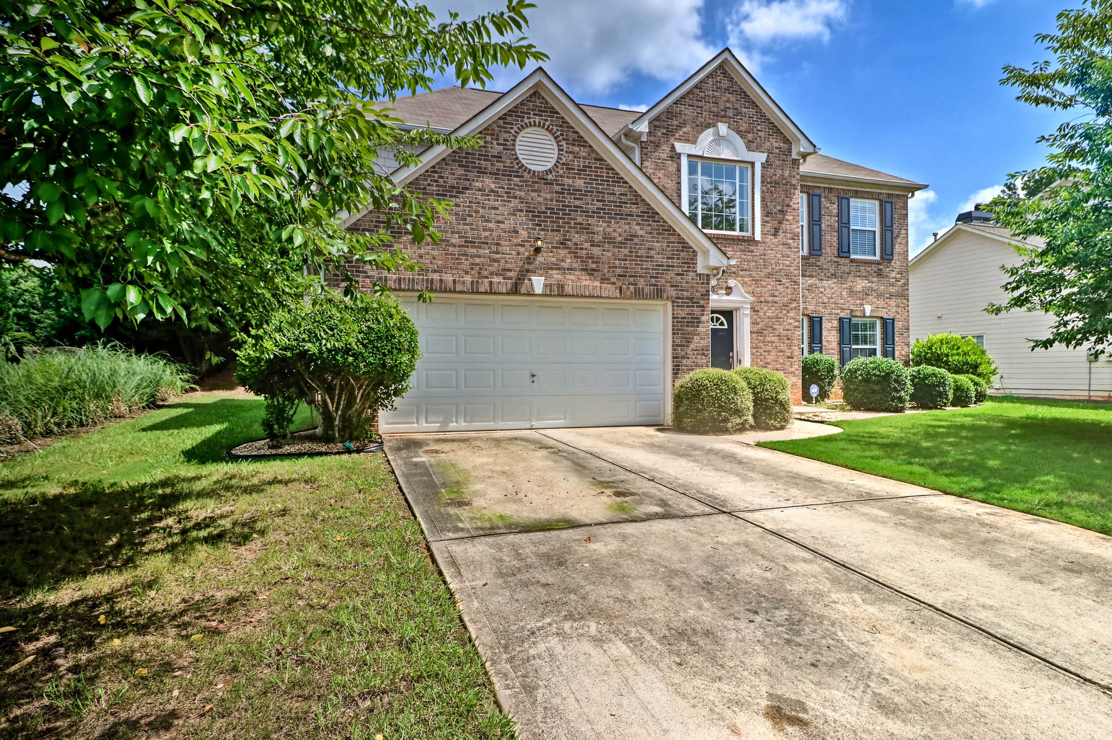House Exterior | Driveway Parking (3 Vehicles)