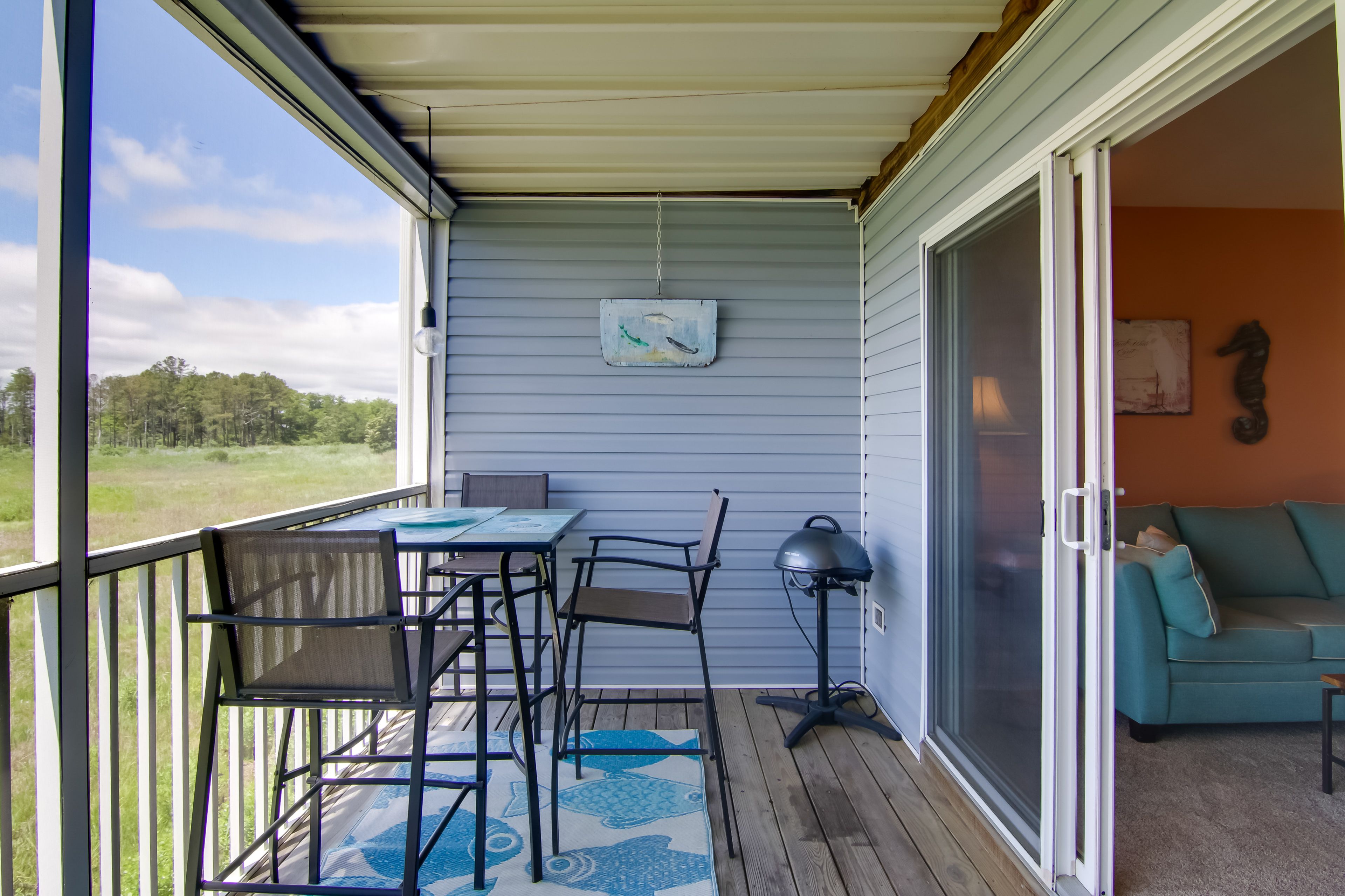 Covered Patio | Electric Grill