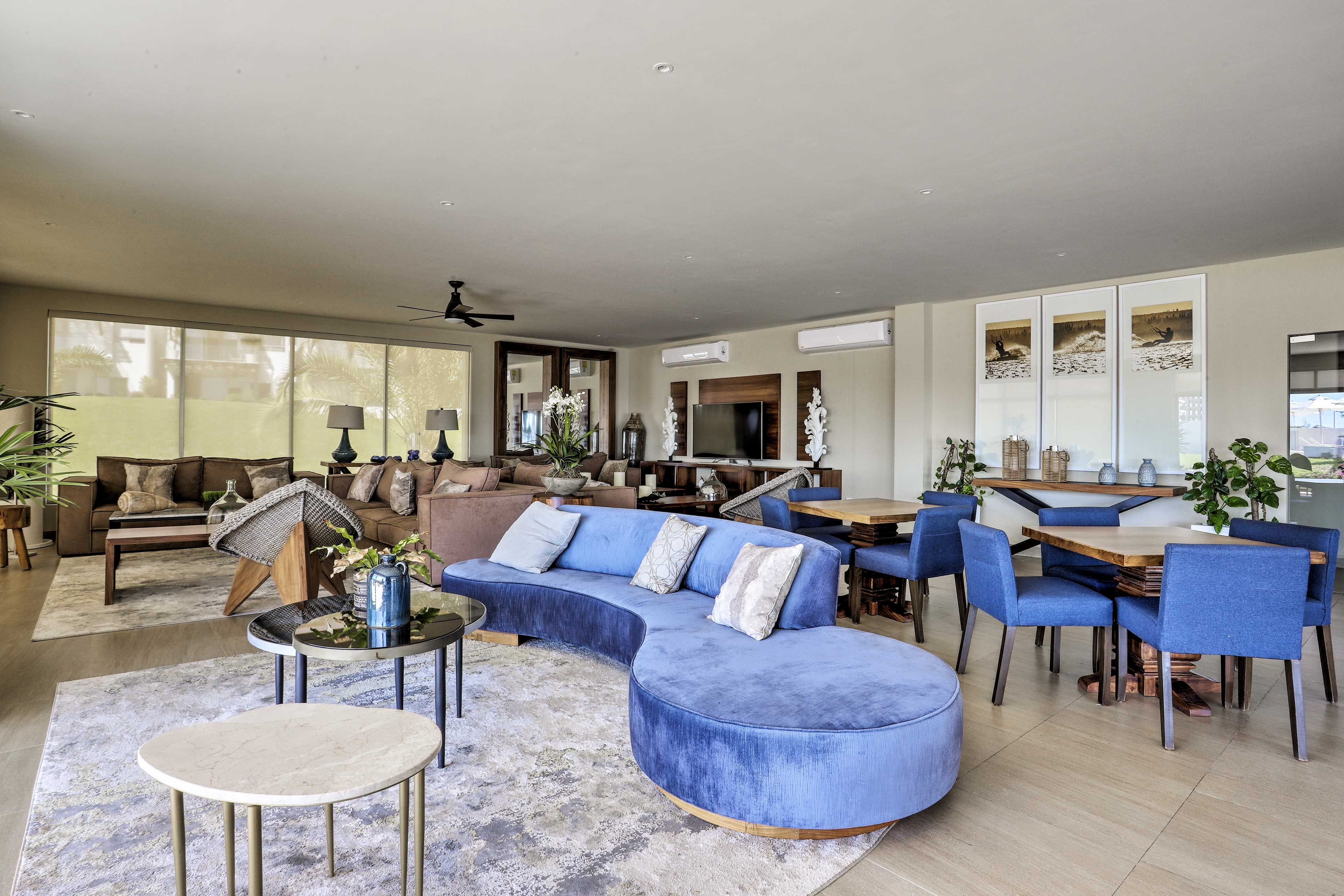 Lounge in the clubhouse.