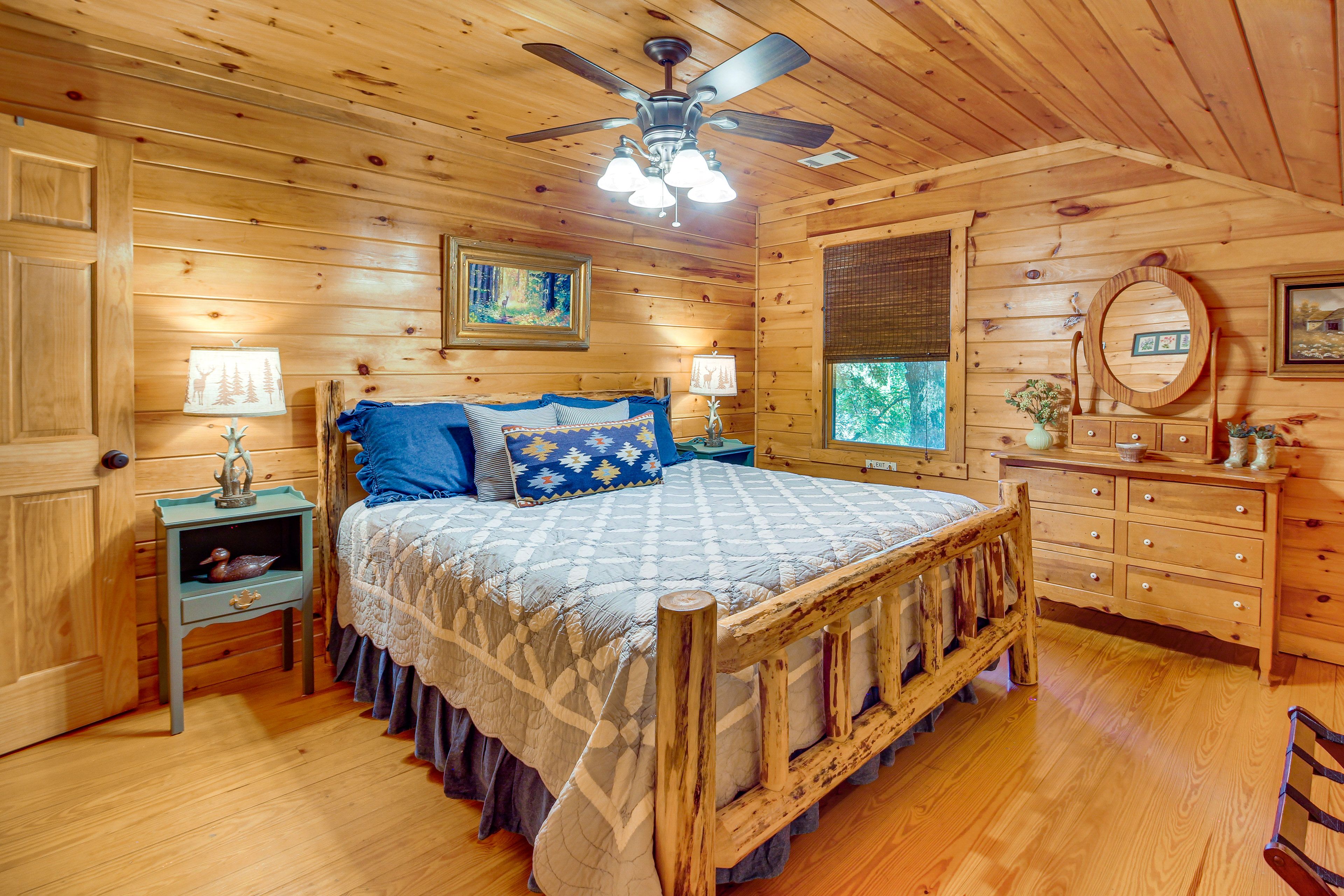 Bedroom 3 | King Bed | 2nd Floor