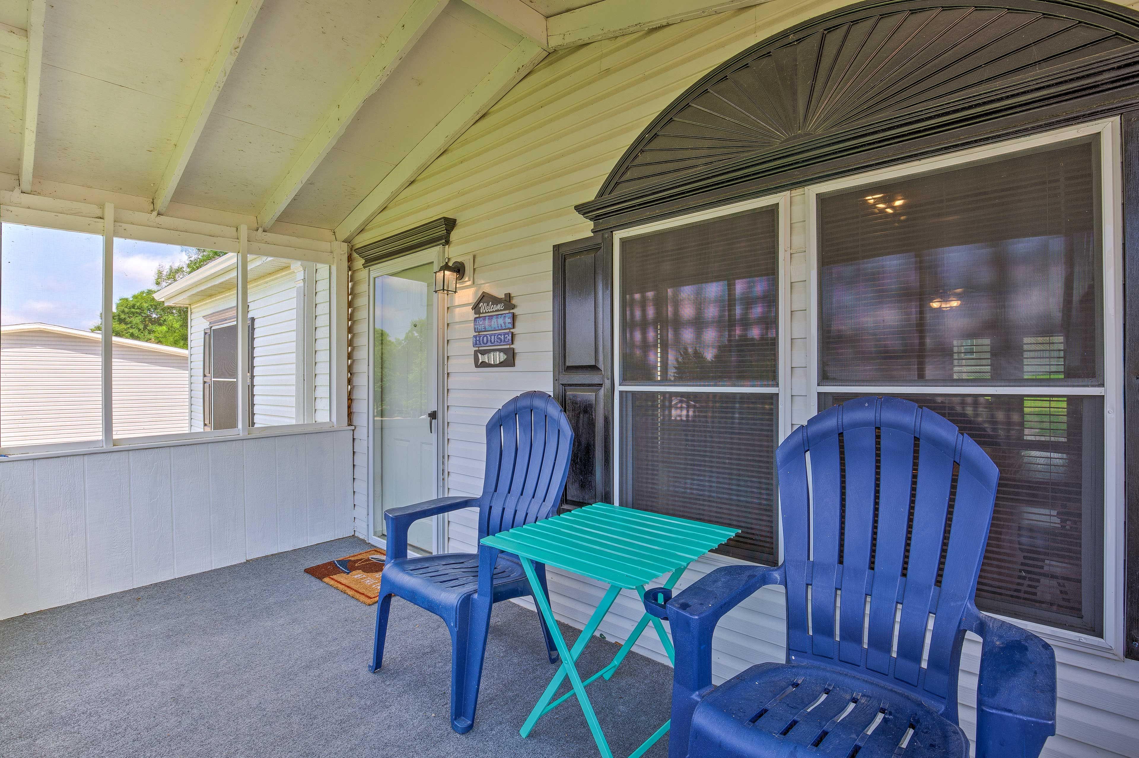 Screened-In Porch
