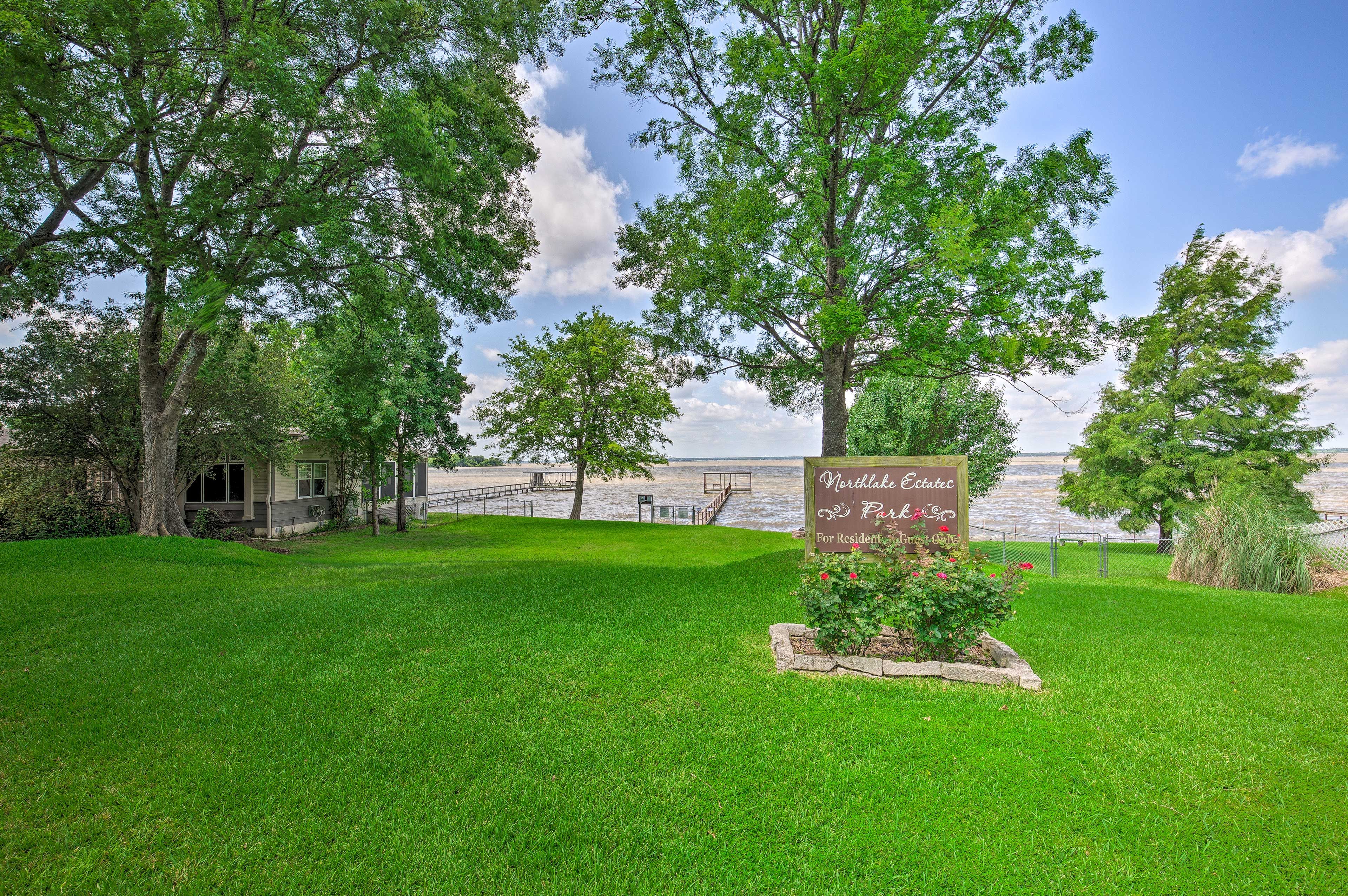 Cedar Creek Lake | Walking Distance