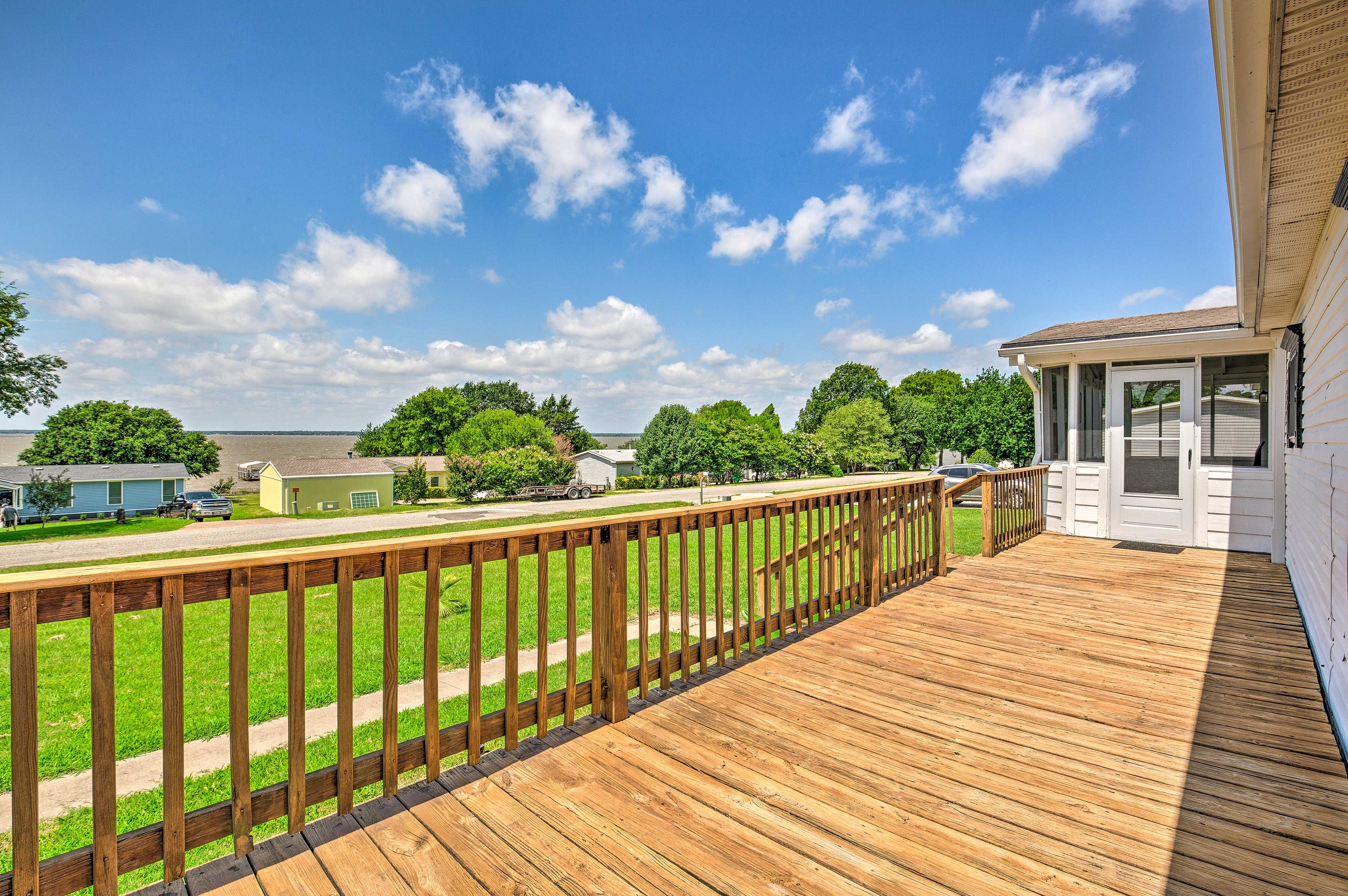 Front Deck | Lake Views