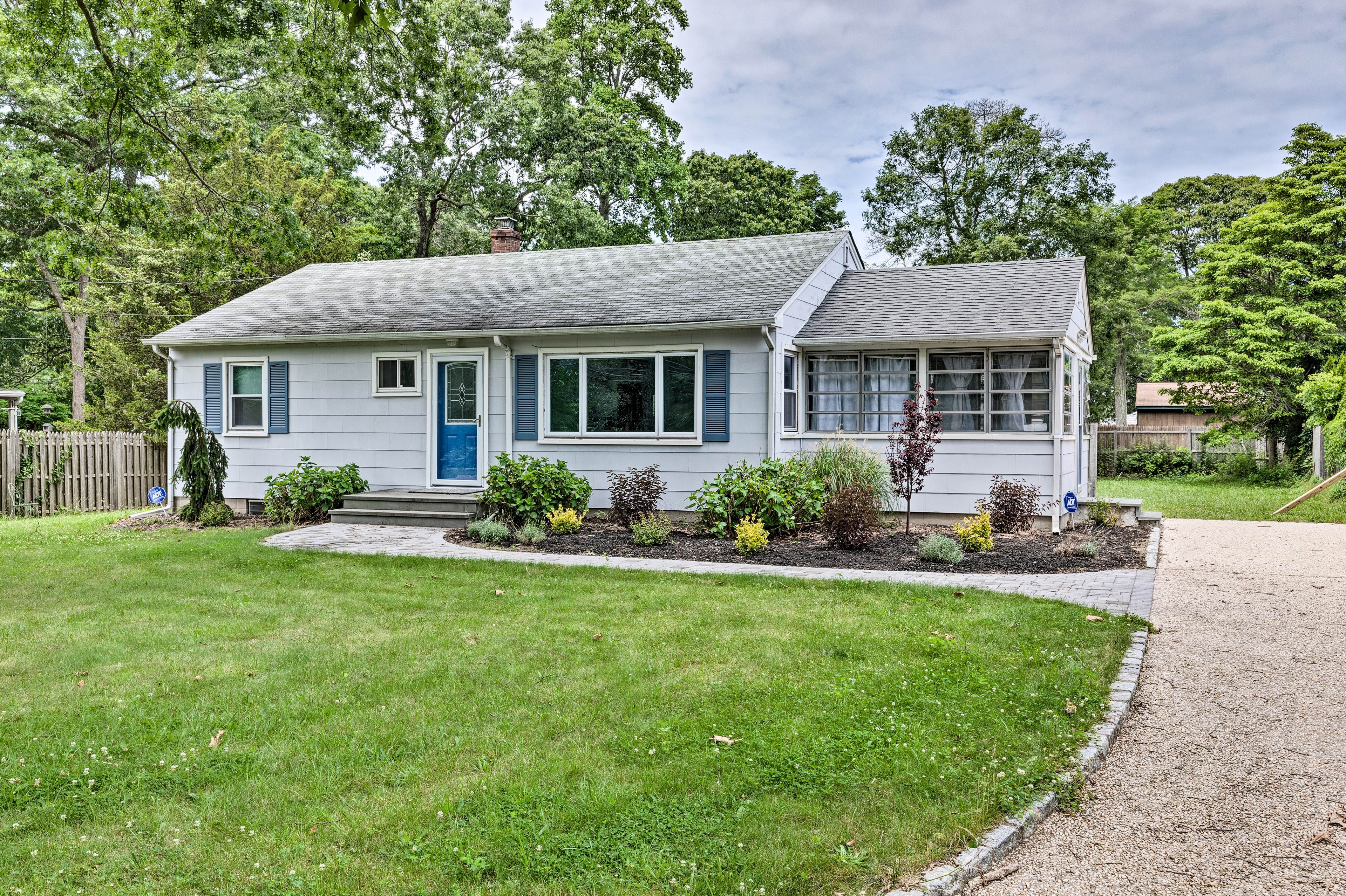 Exterior | Driveway (3 Vehicles)