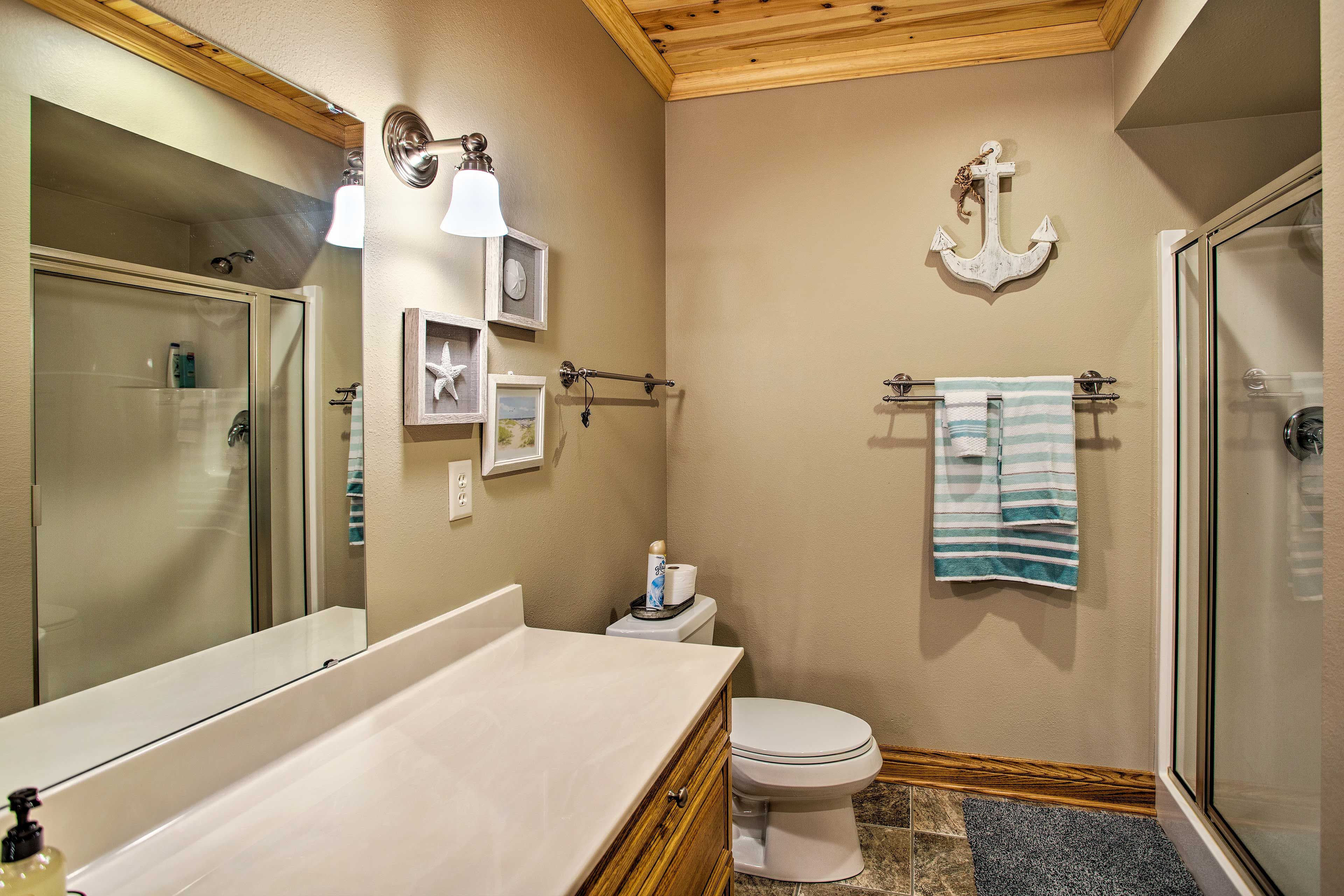 Full Bathroom | Hair Dryer