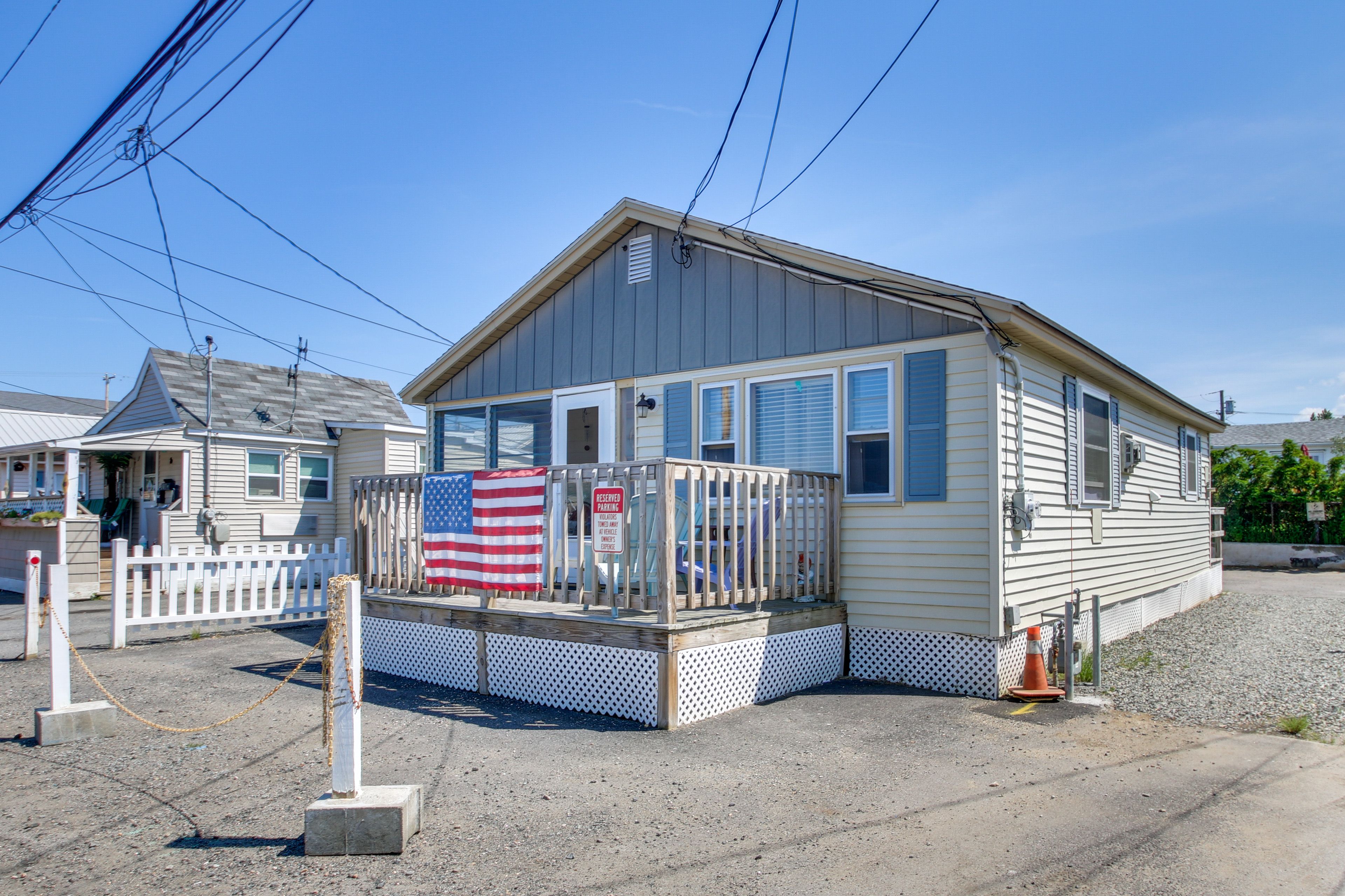 Parking | Driveway (6 Vehicles)