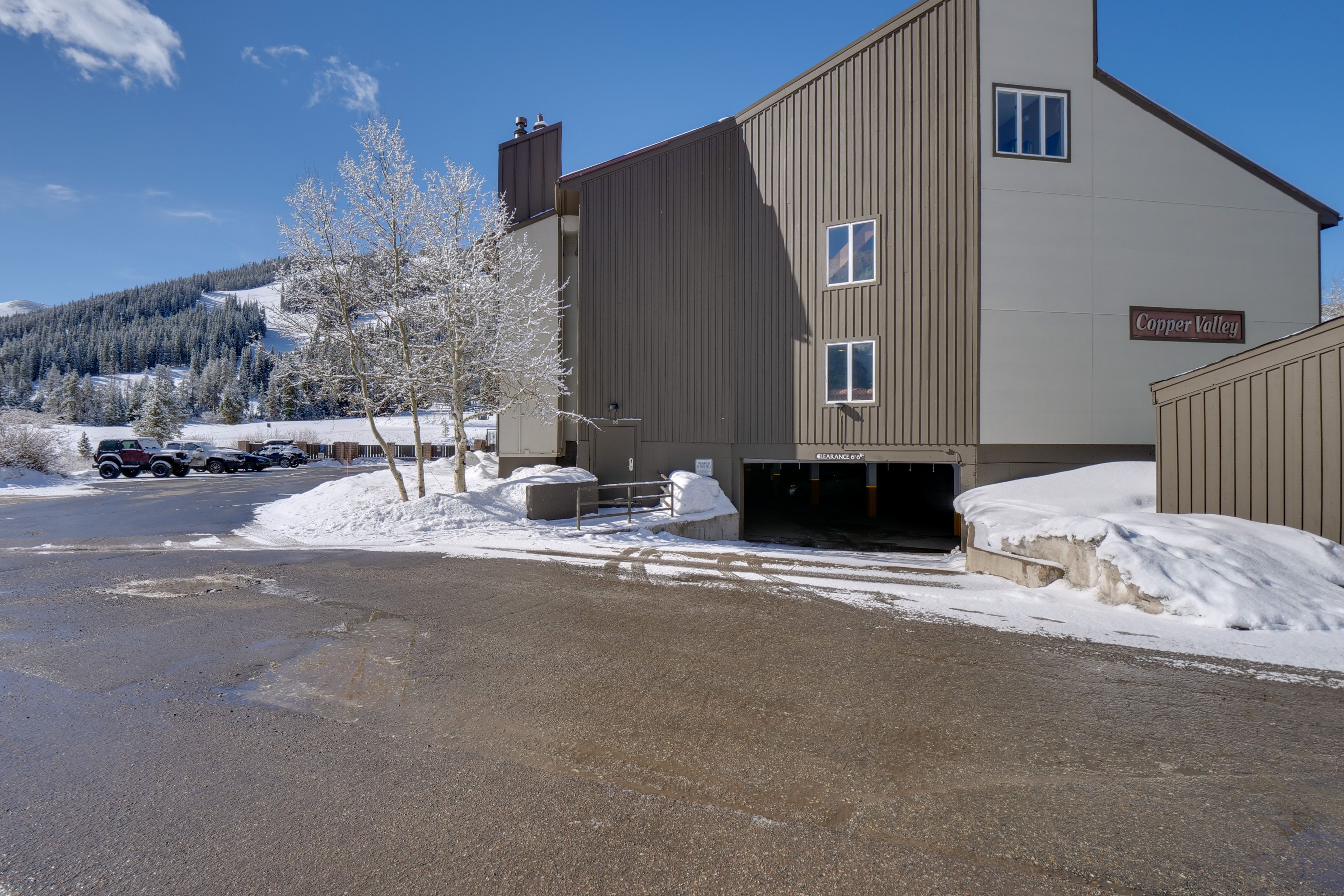 Garage Parking (1 Vehicle)