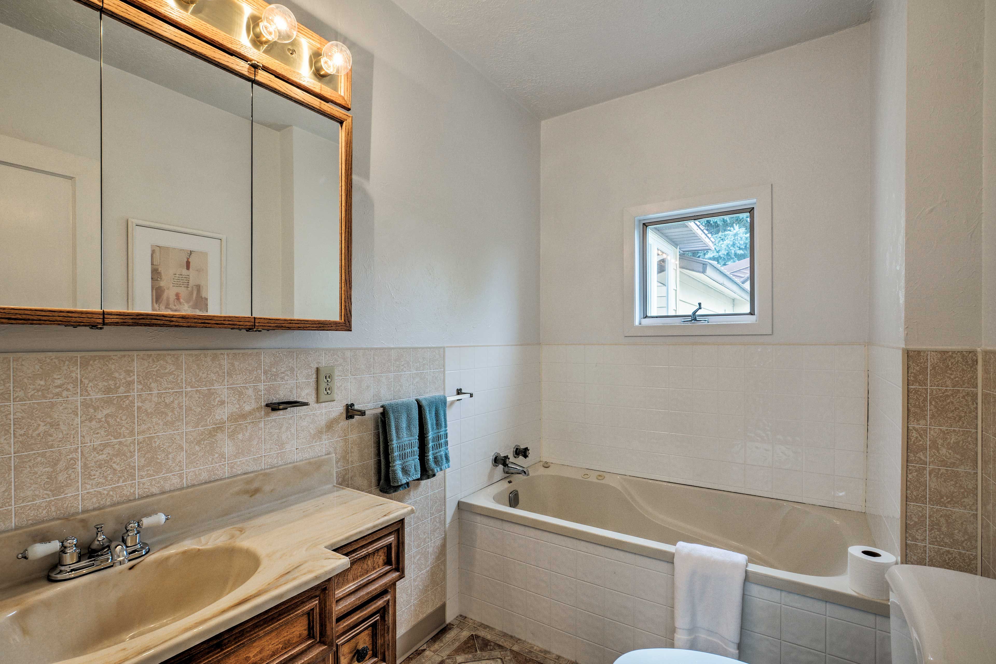 Full Bathroom