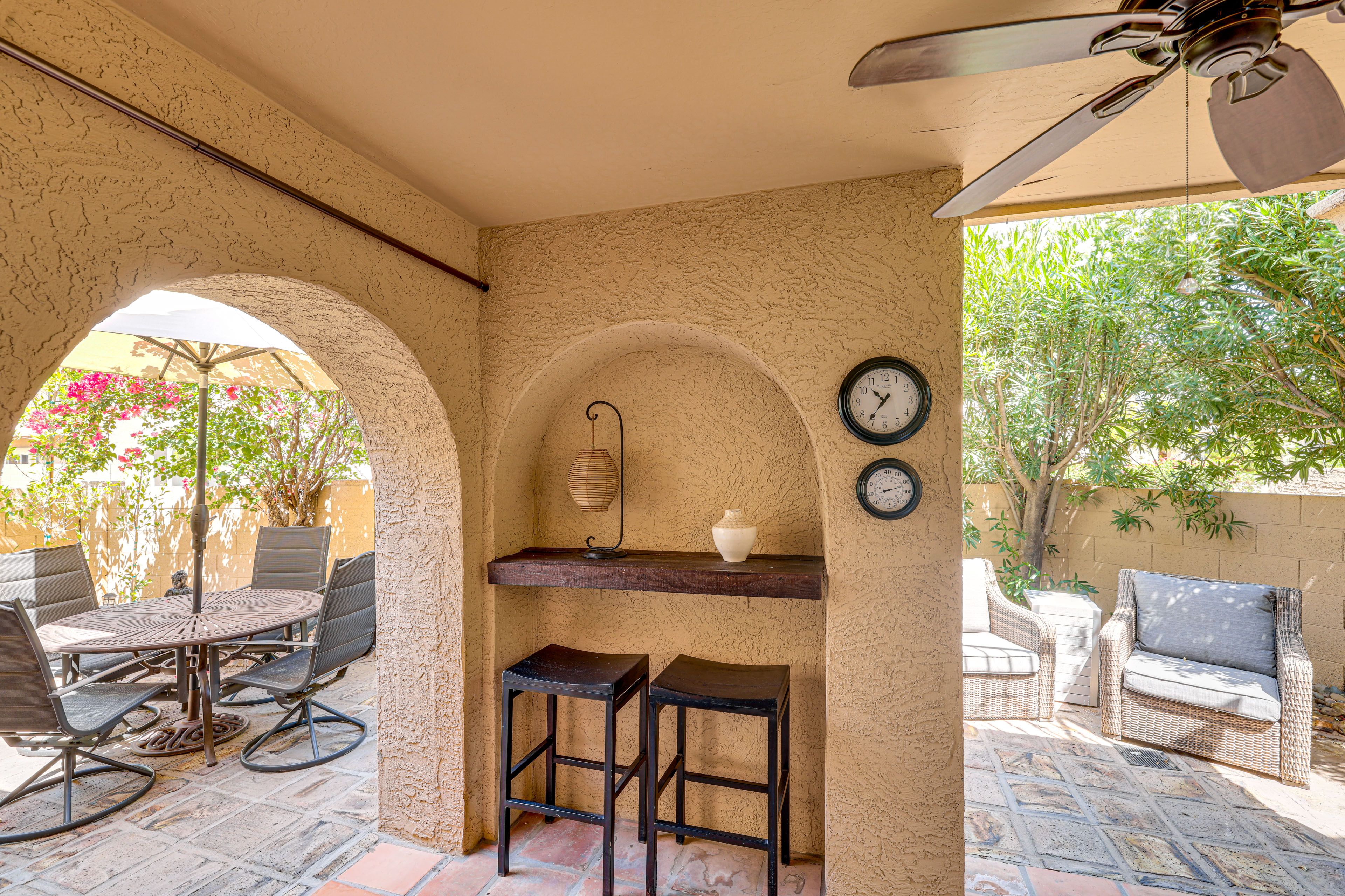 Courtyard | Outdoor Dining Area | Gas Grill