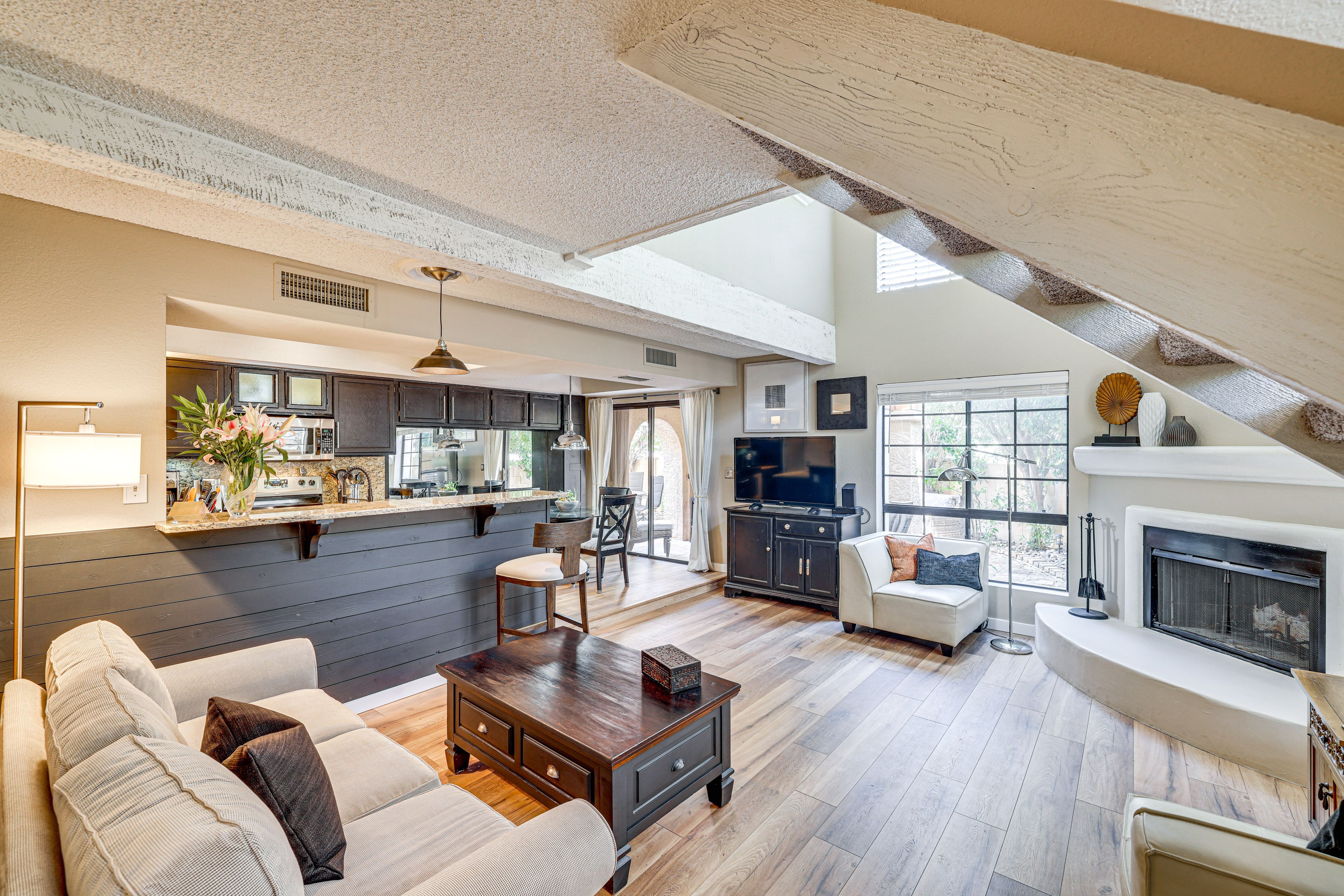 Phoenix Vacation Rental | 2BR | 2BA | Step-Free Entry | 1,050 Sq Ft