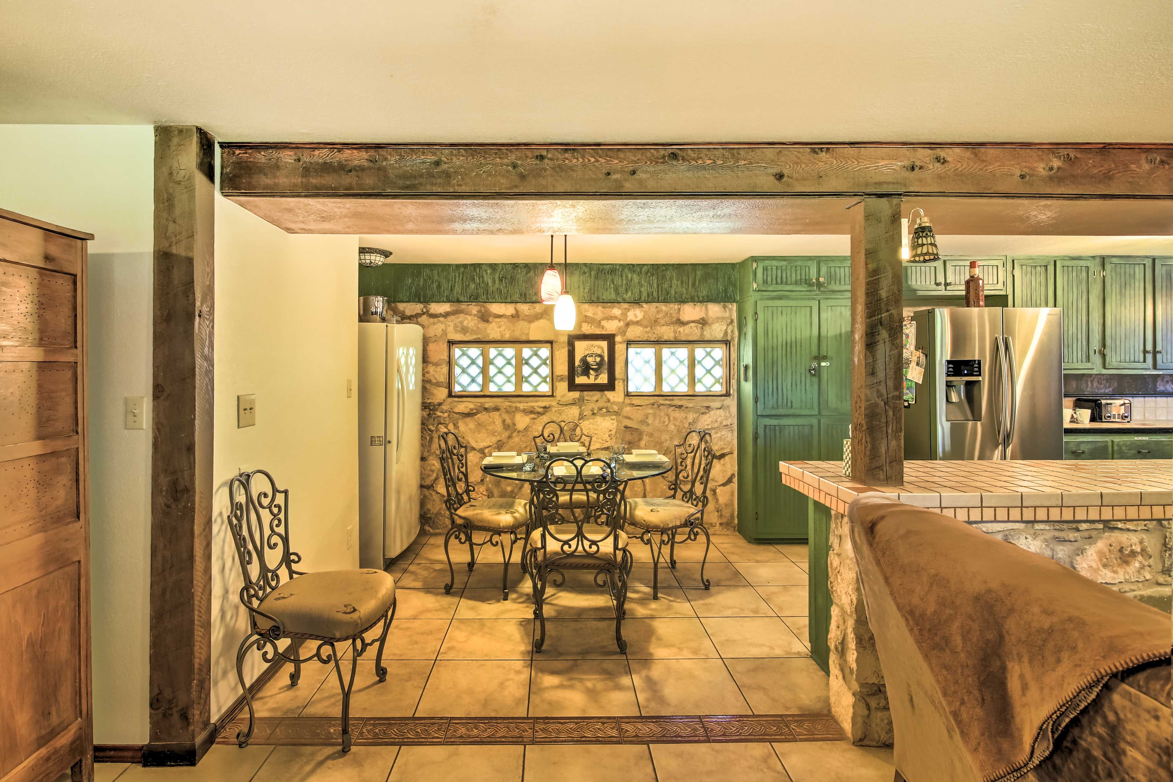 Dining Space | Dishware/Flatware