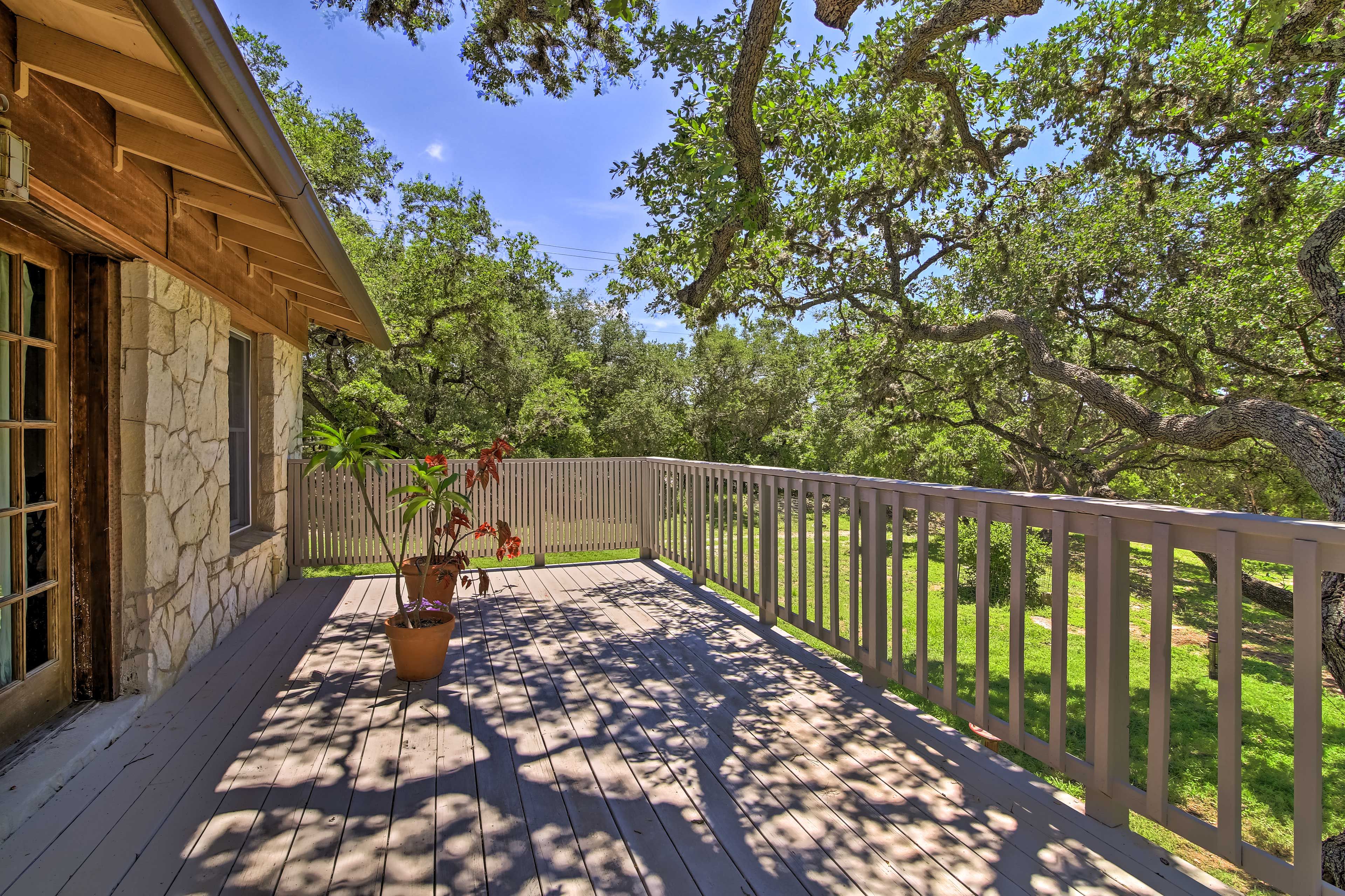 Furnished Deck