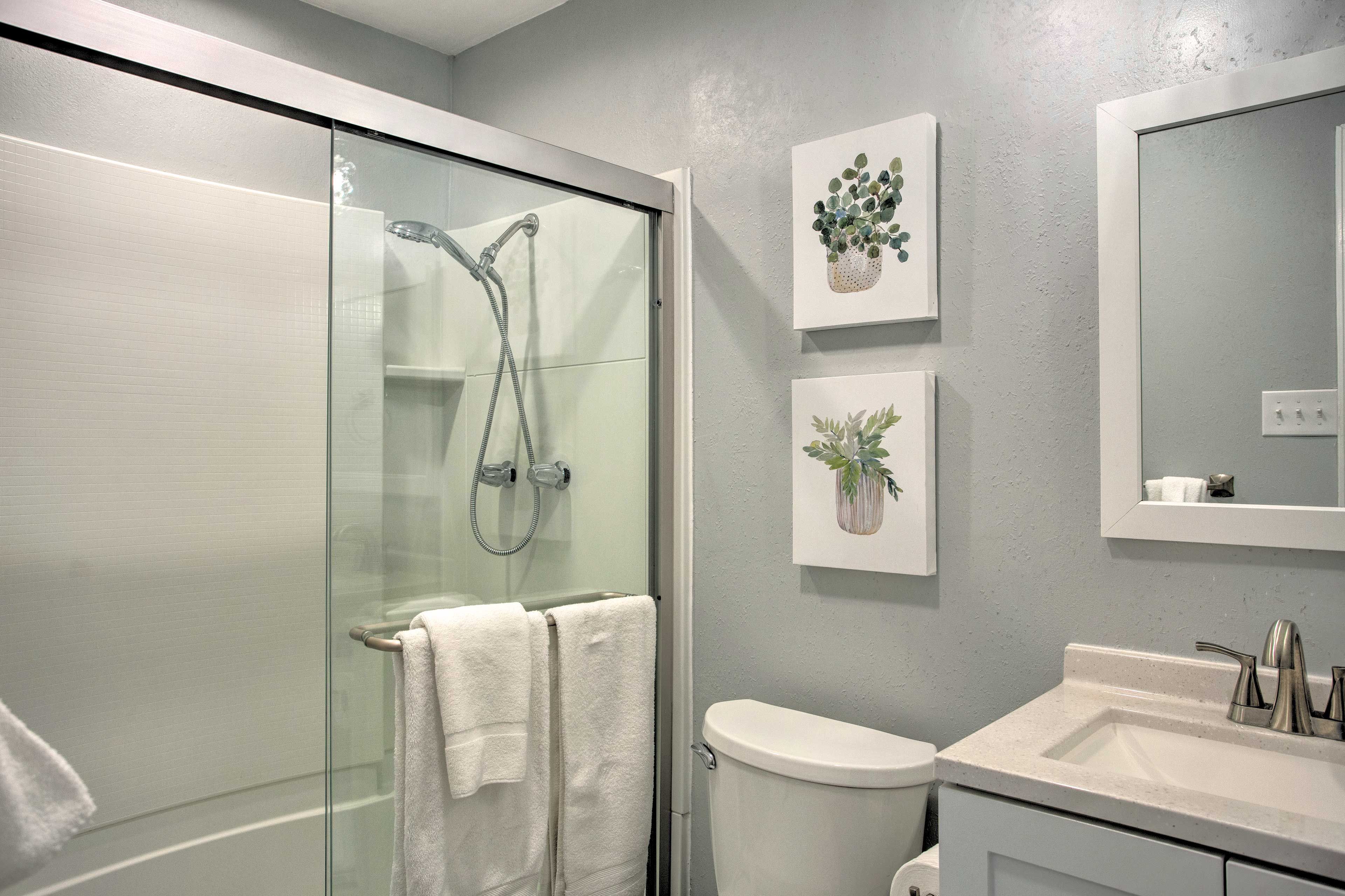 En-Suite Bathroom | Towels Provided
