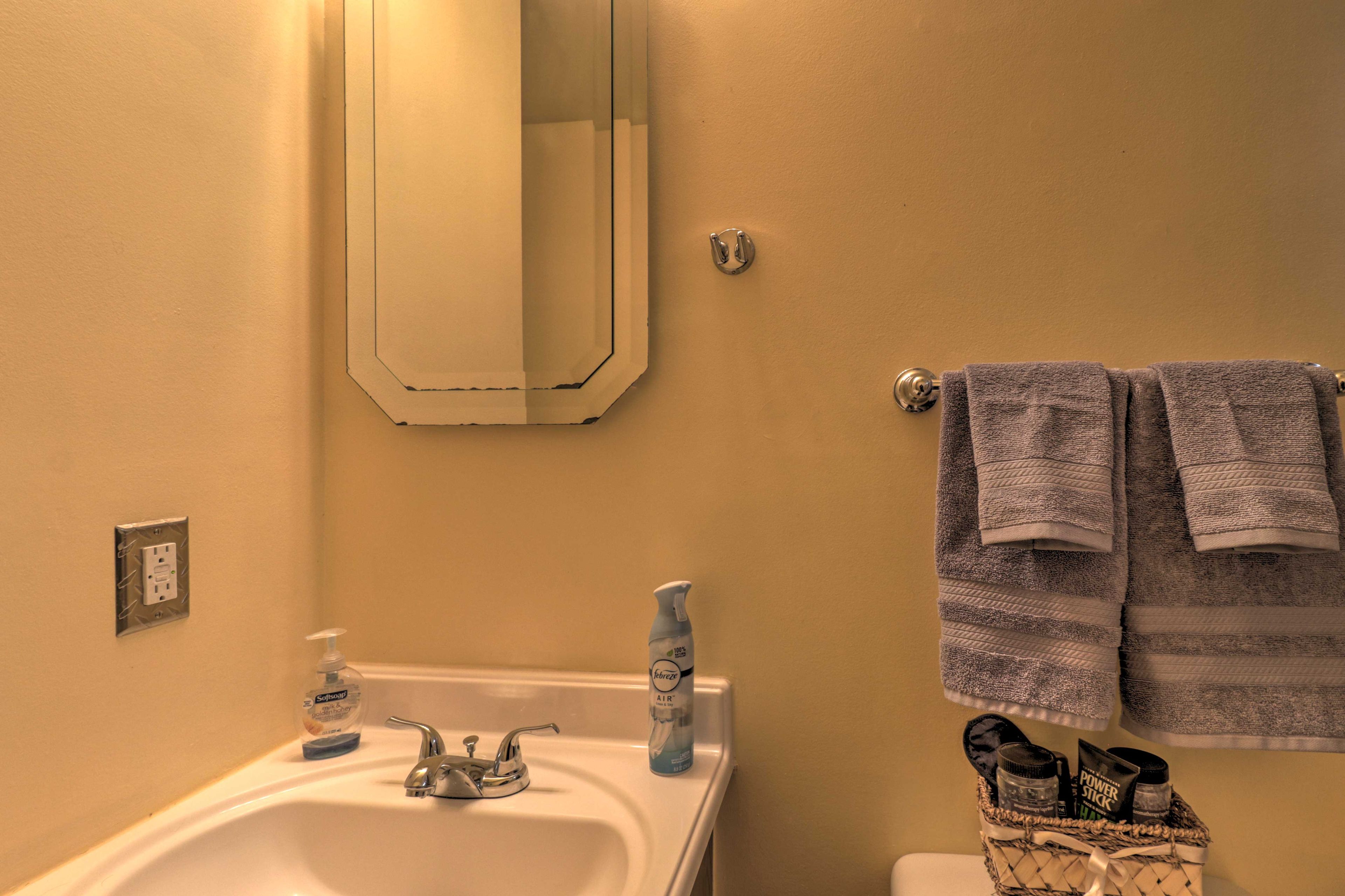 Full Bathroom