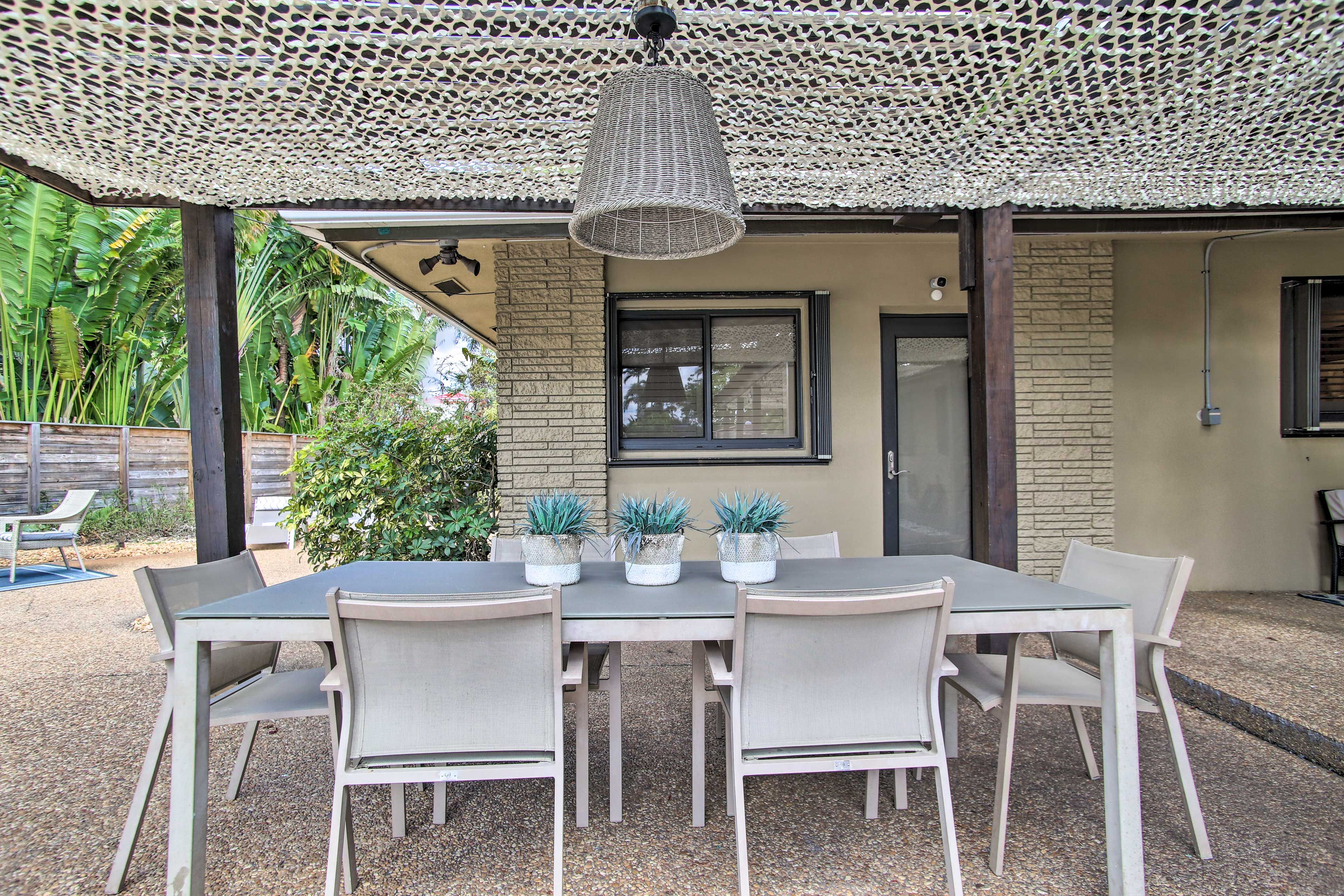 Outdoor Dining Area