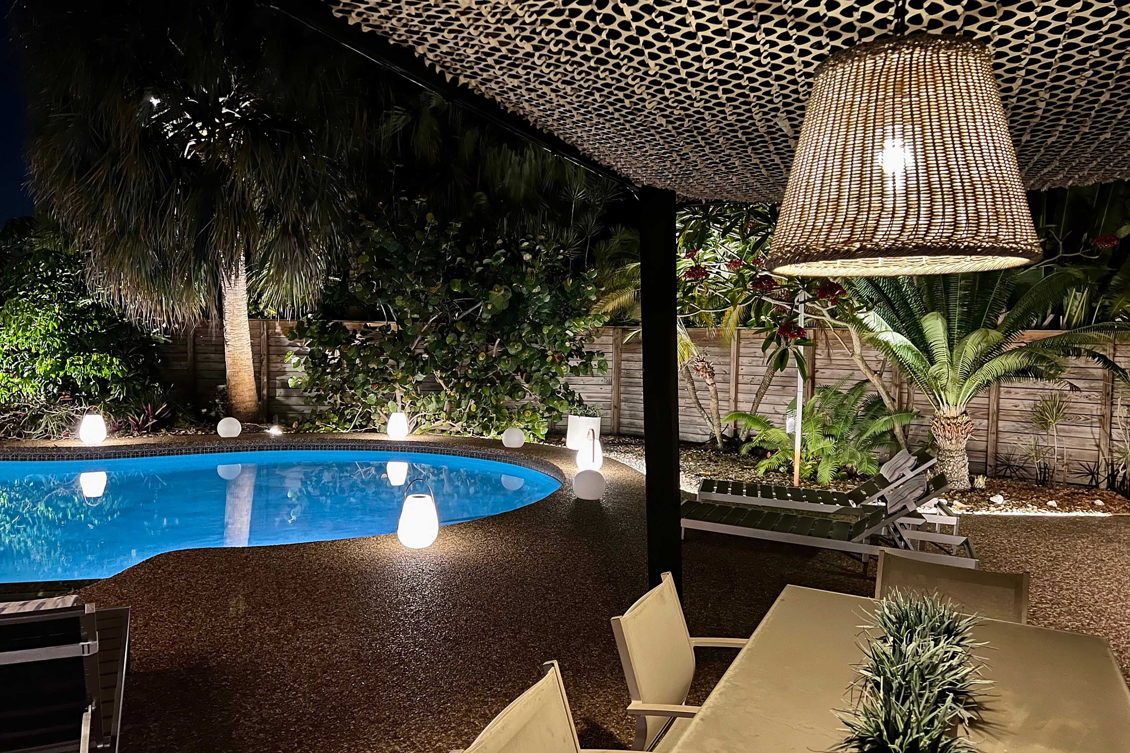 Private Pool | Night View