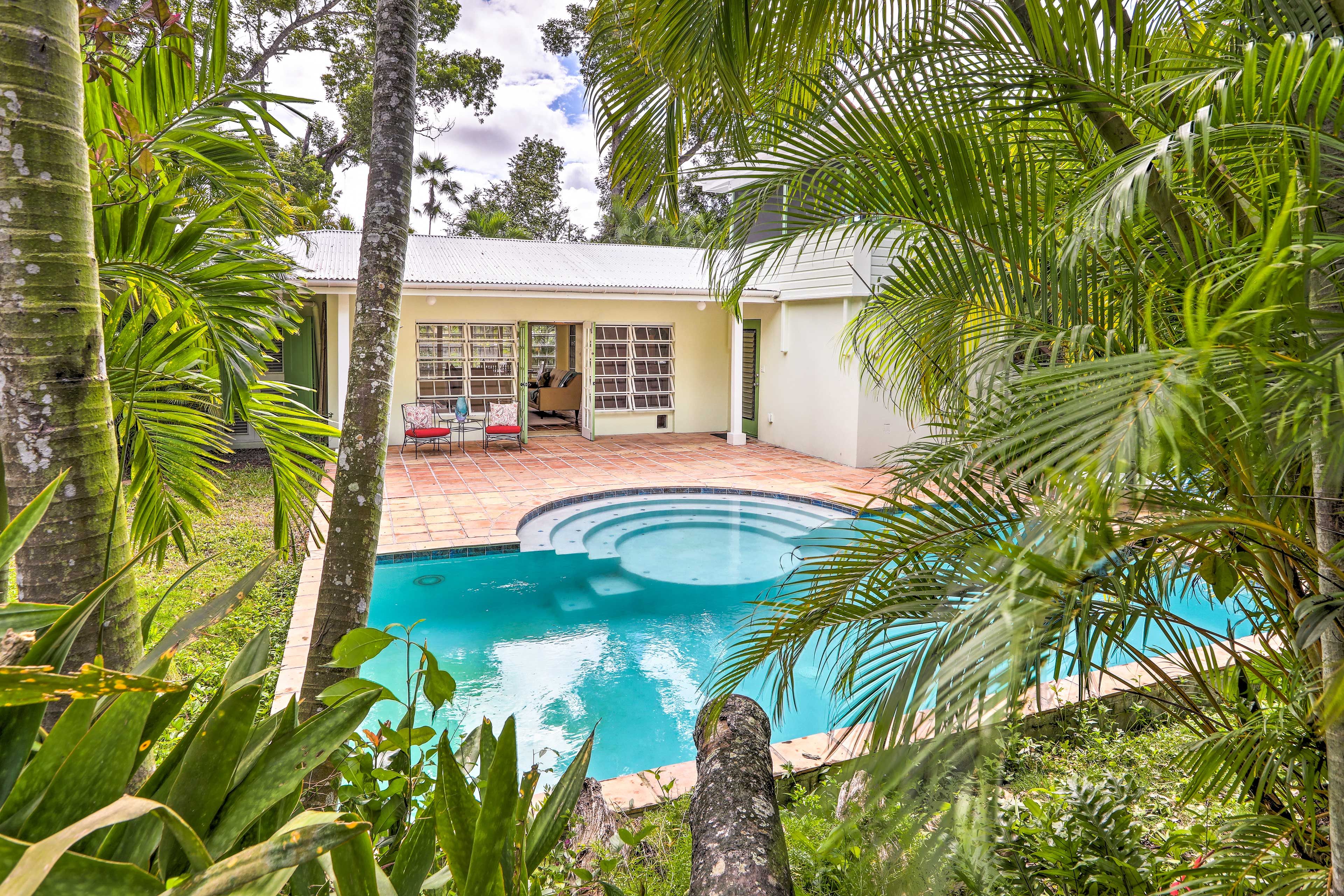 Enjoy a worry-free getaway at this vacation rental house on St Thomas Island!