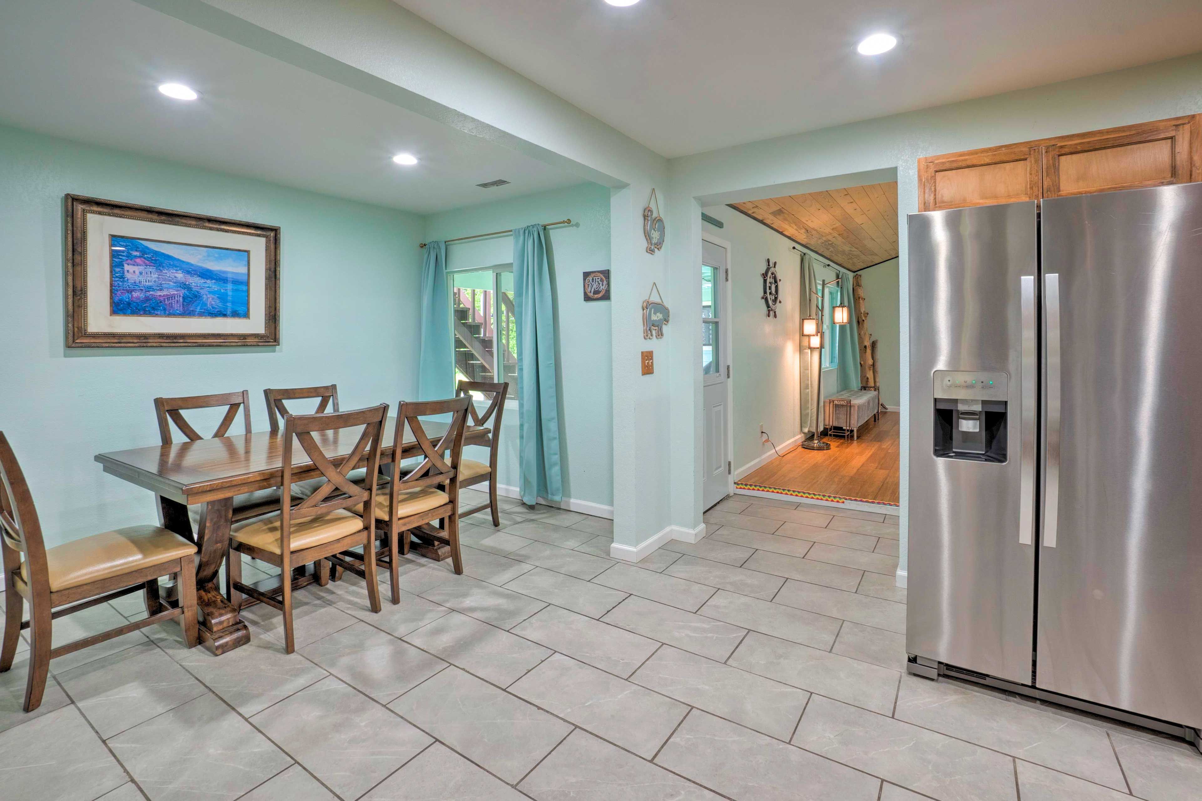 Kitchen | Dining Room | Trash Bags | Paper Towels