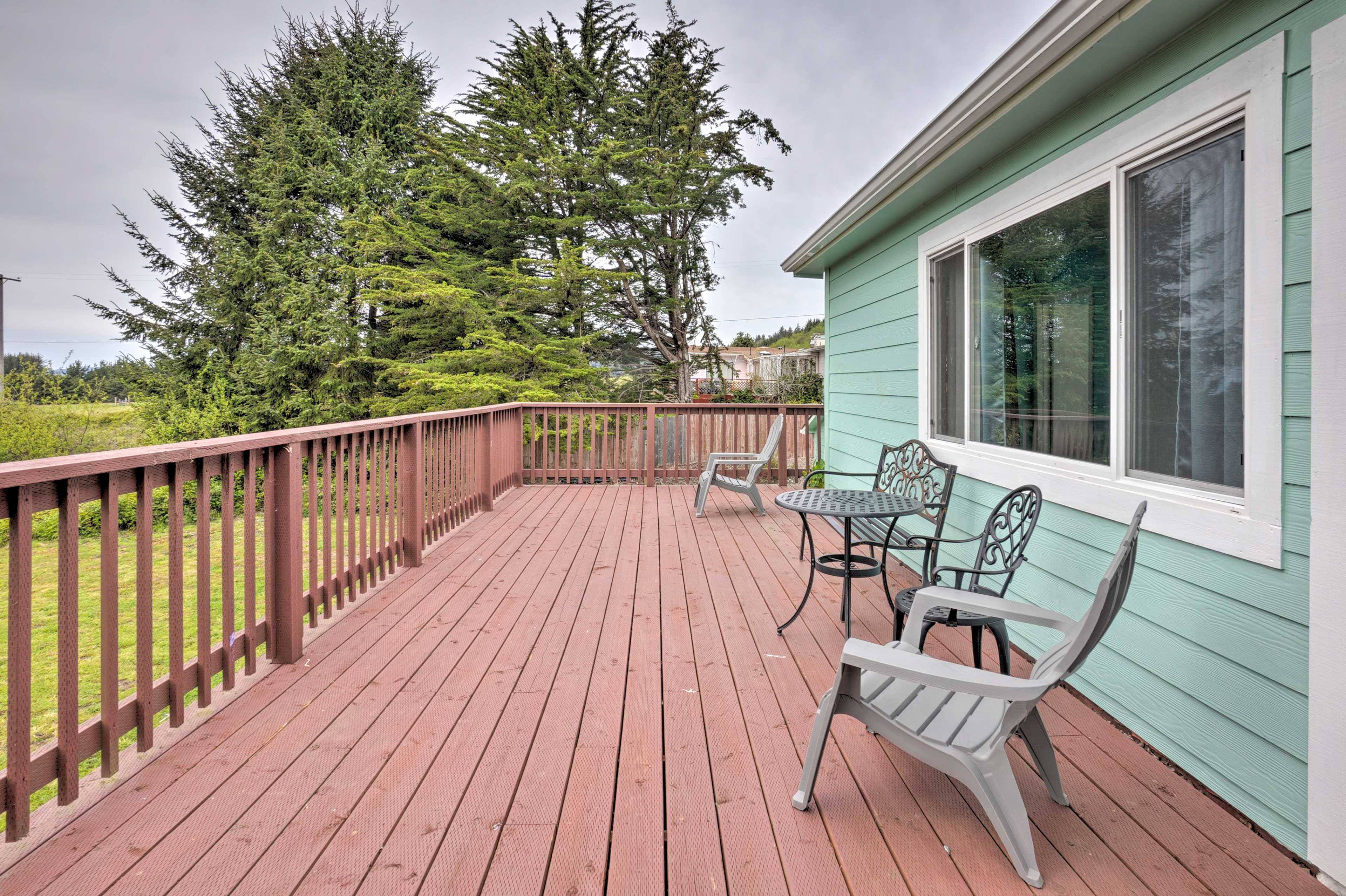 Wraparound Deck