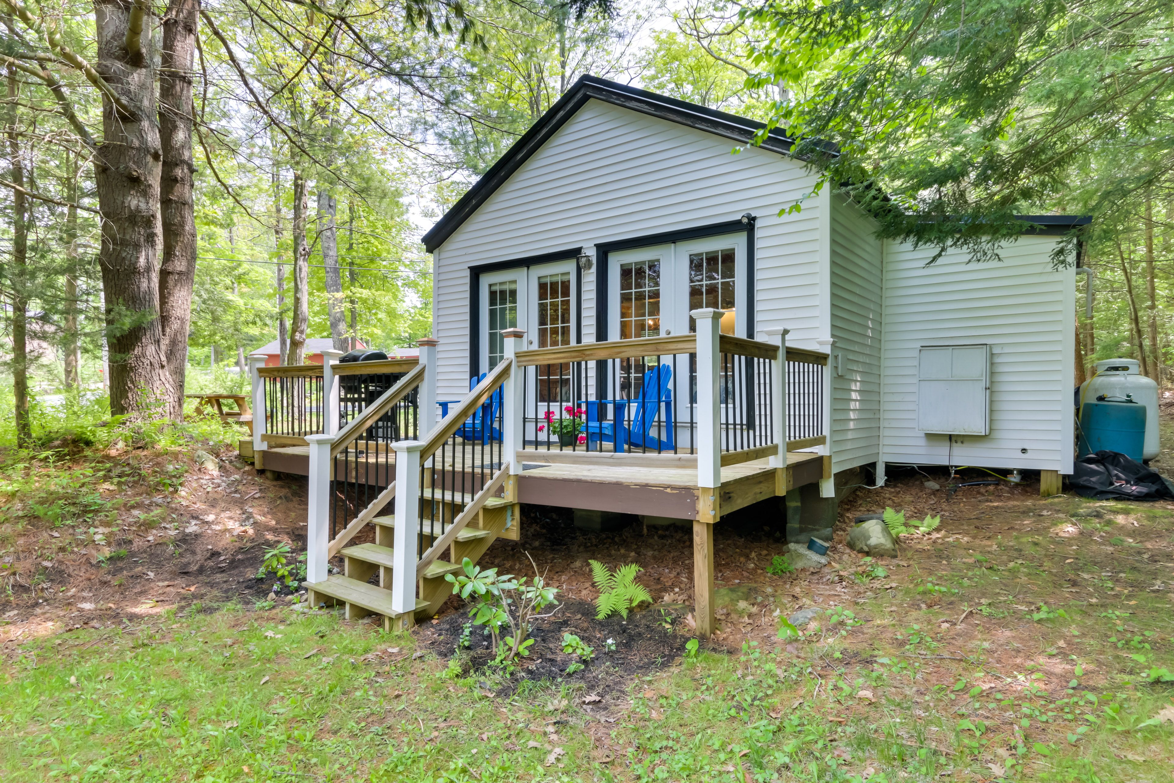 East Otis Vacation Rental | Studio | 1BA | 800 Sq Ft | Steps to Enter