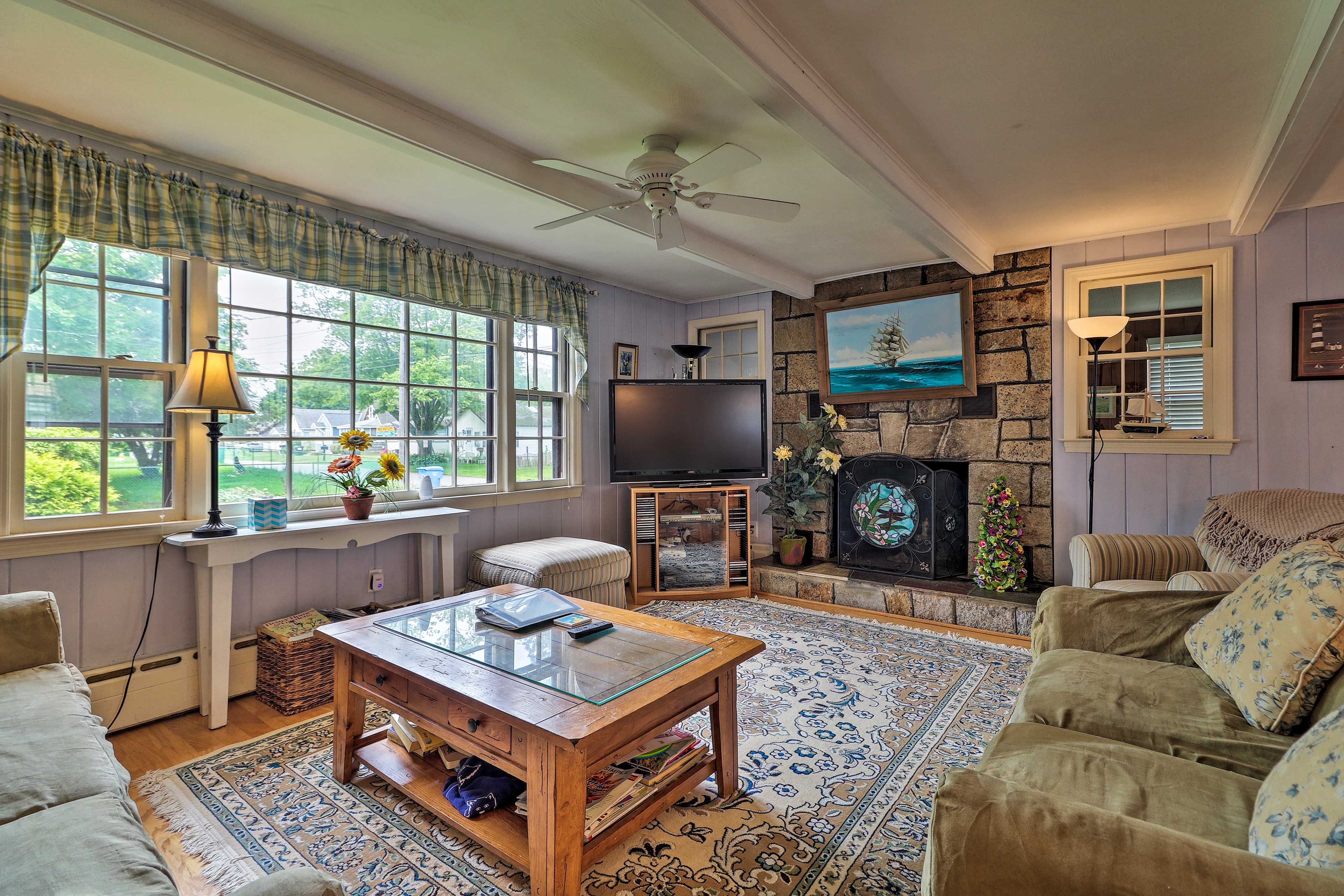 This 3-bedroom, 1-bath house can sleep 12 guests.