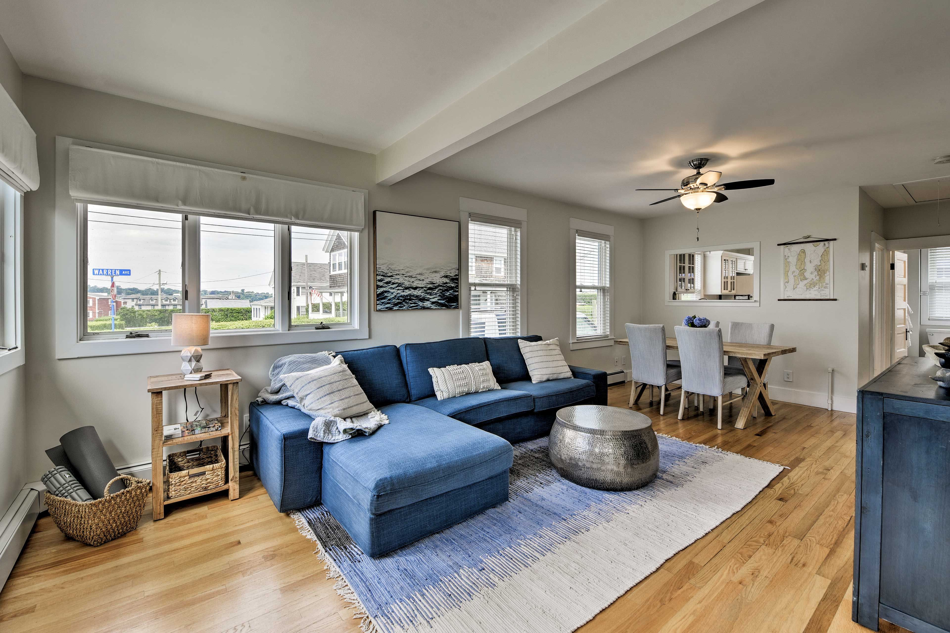 Living Room | Smart TV