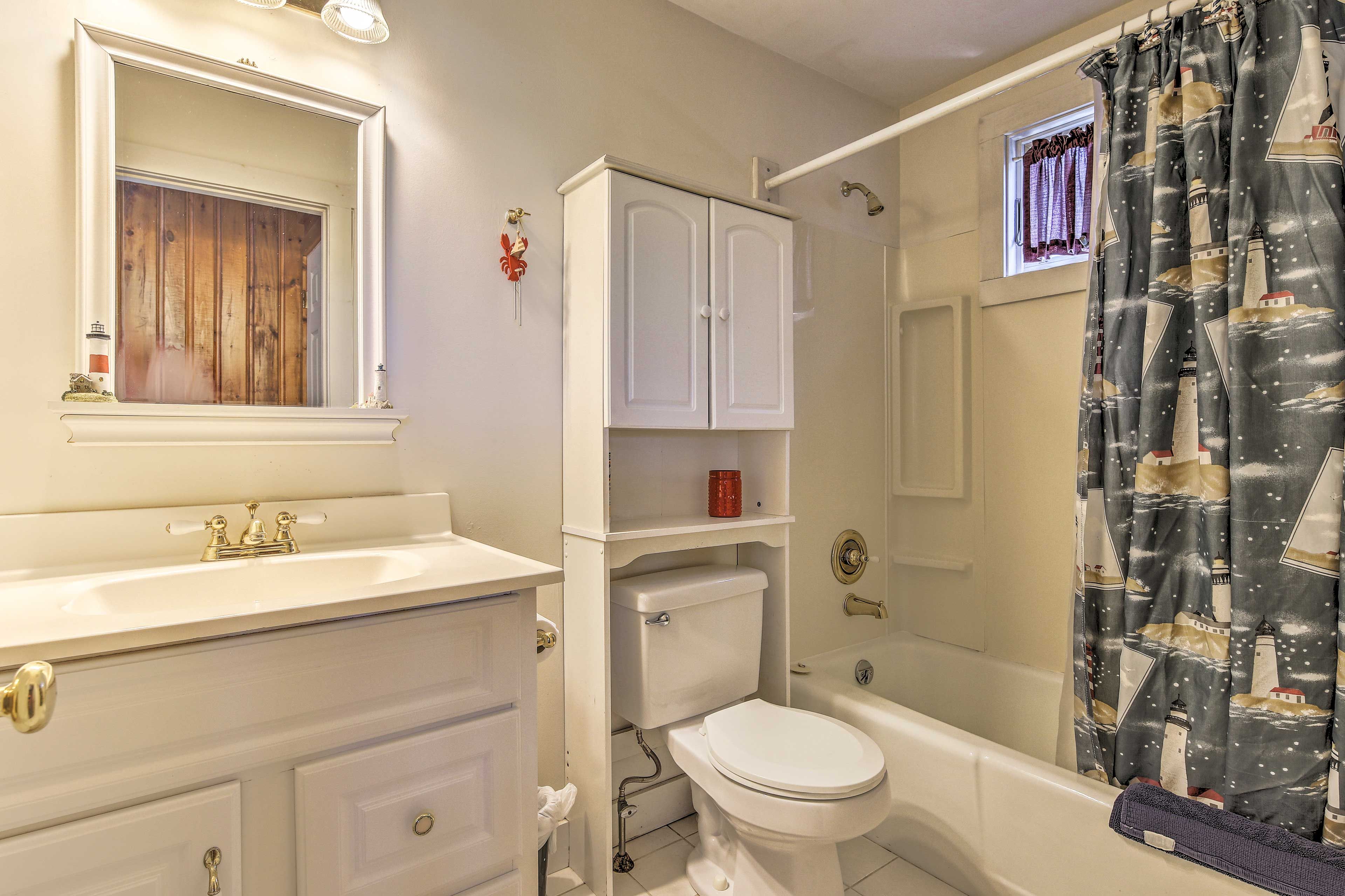 Full Bathroom