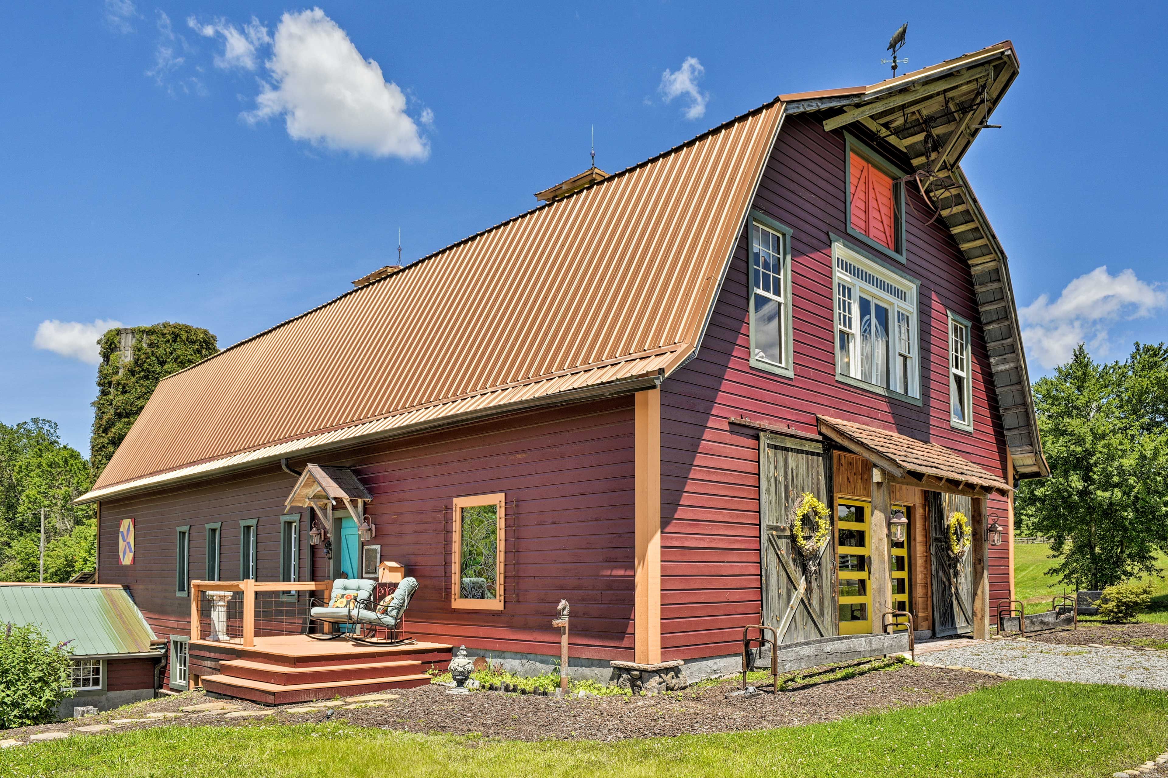 Winston-Salem Vacation Rental | 3BR | 3BA | 5,000 Sq Ft | Refurbished Barn