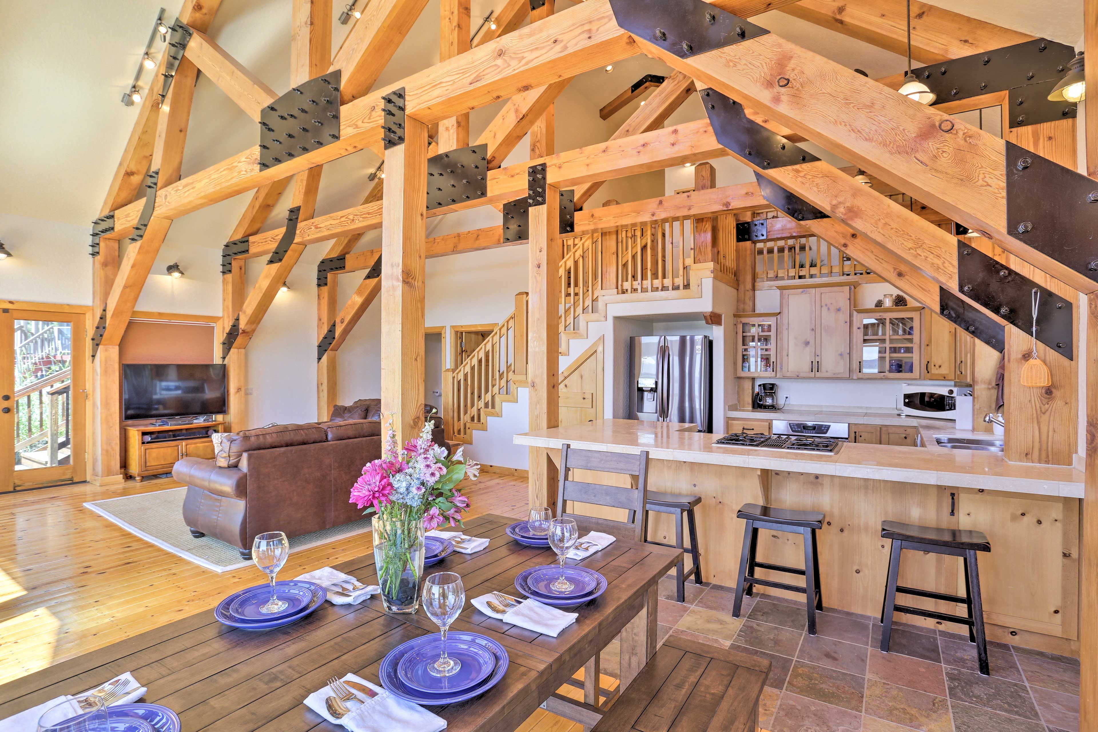 Dining Area | Dishware & Flatware