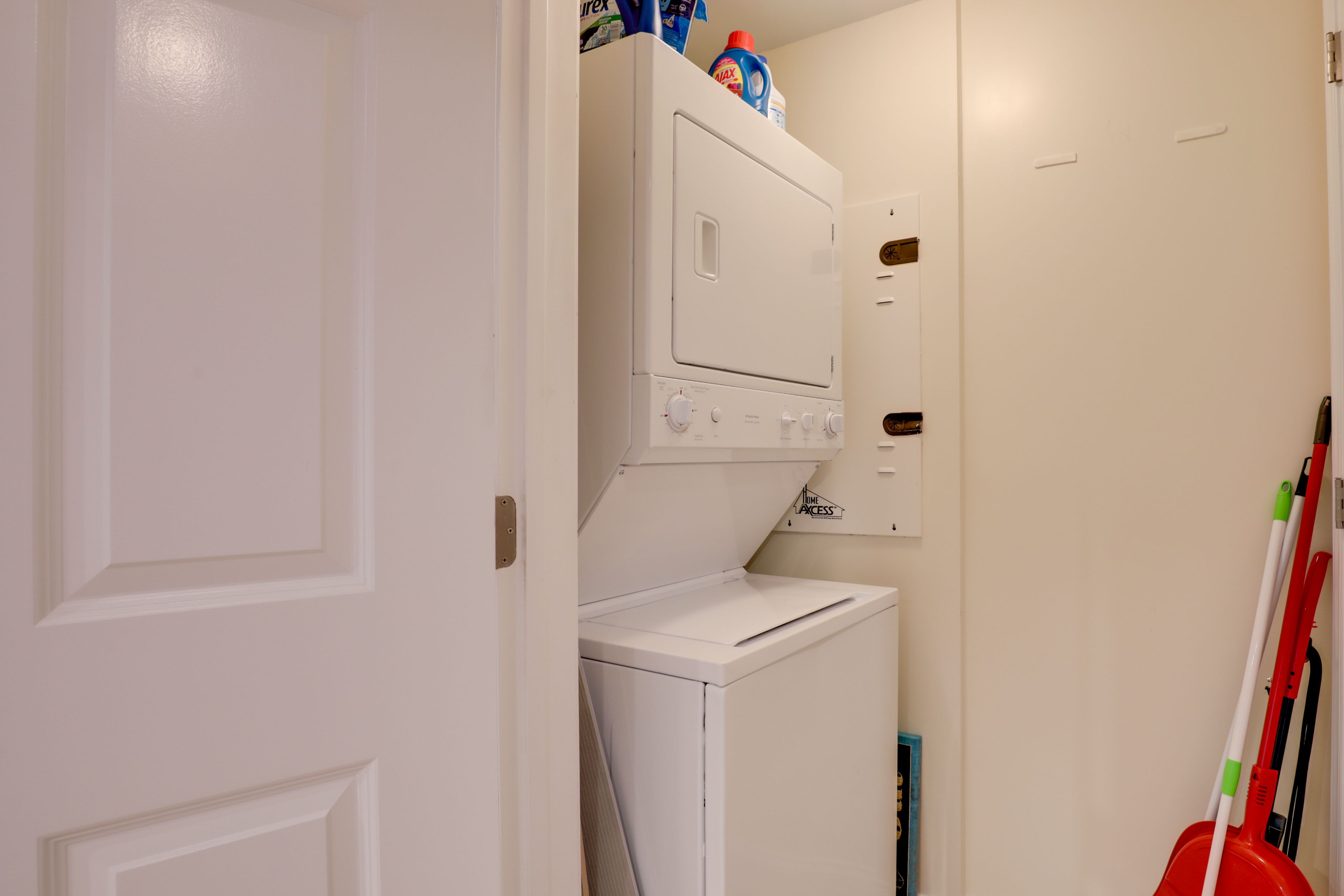 Washer & Dryer | Iron & Board