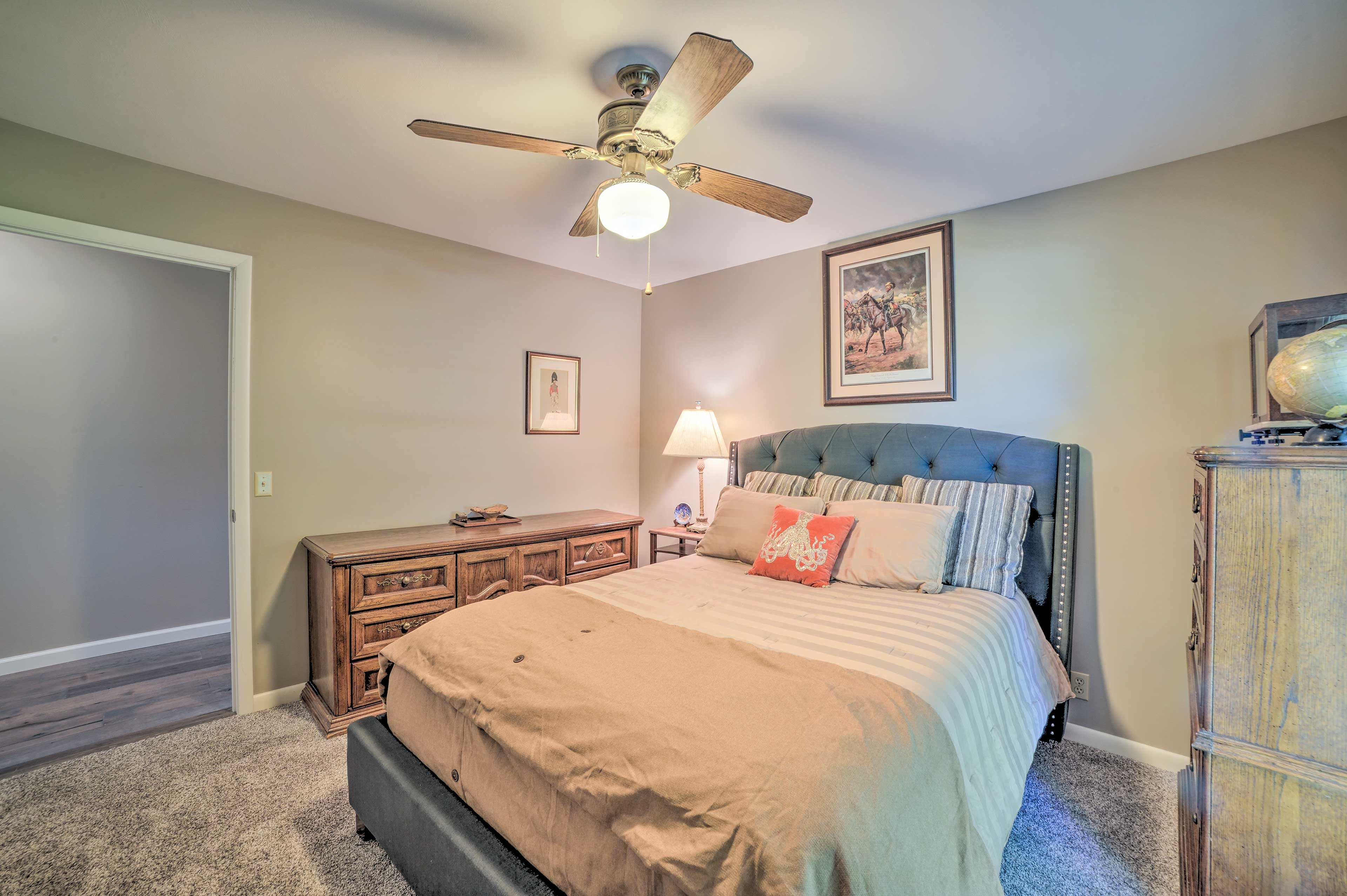 The A/C and ceiling fans will keep you cool all night.